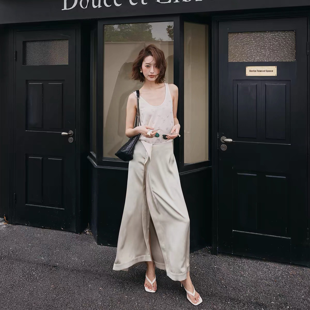 奶油杏光澤感抓褶開衩造型傘擺長裙-XS-L (Elegant & Love)