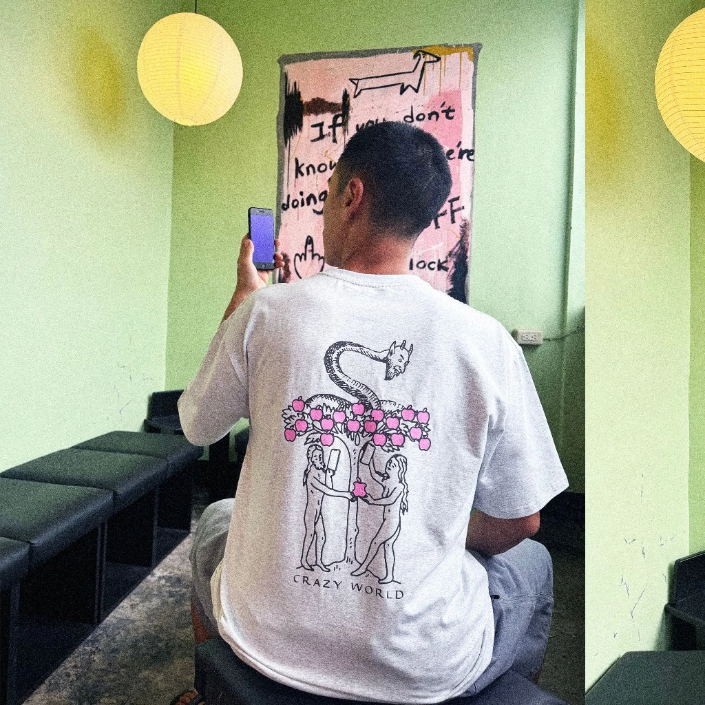 SIGHT Clothing｜Crazy world Tee (Heather Grey)