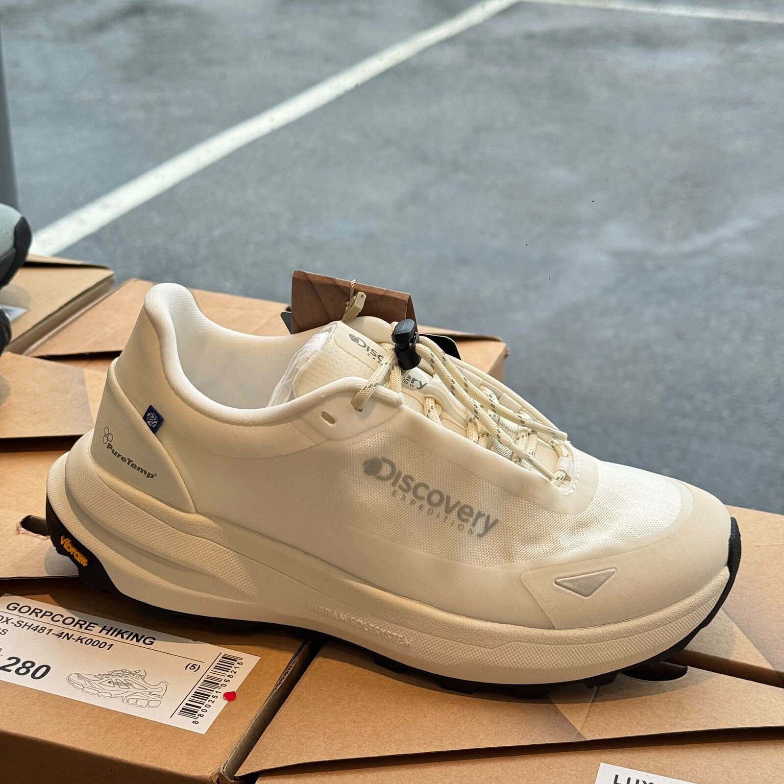 B) Discovery Expedition 黃金大底 Granada Trail Vibram 超輕量緩震 健行鞋 登山鞋｜DXSH4205-WHS