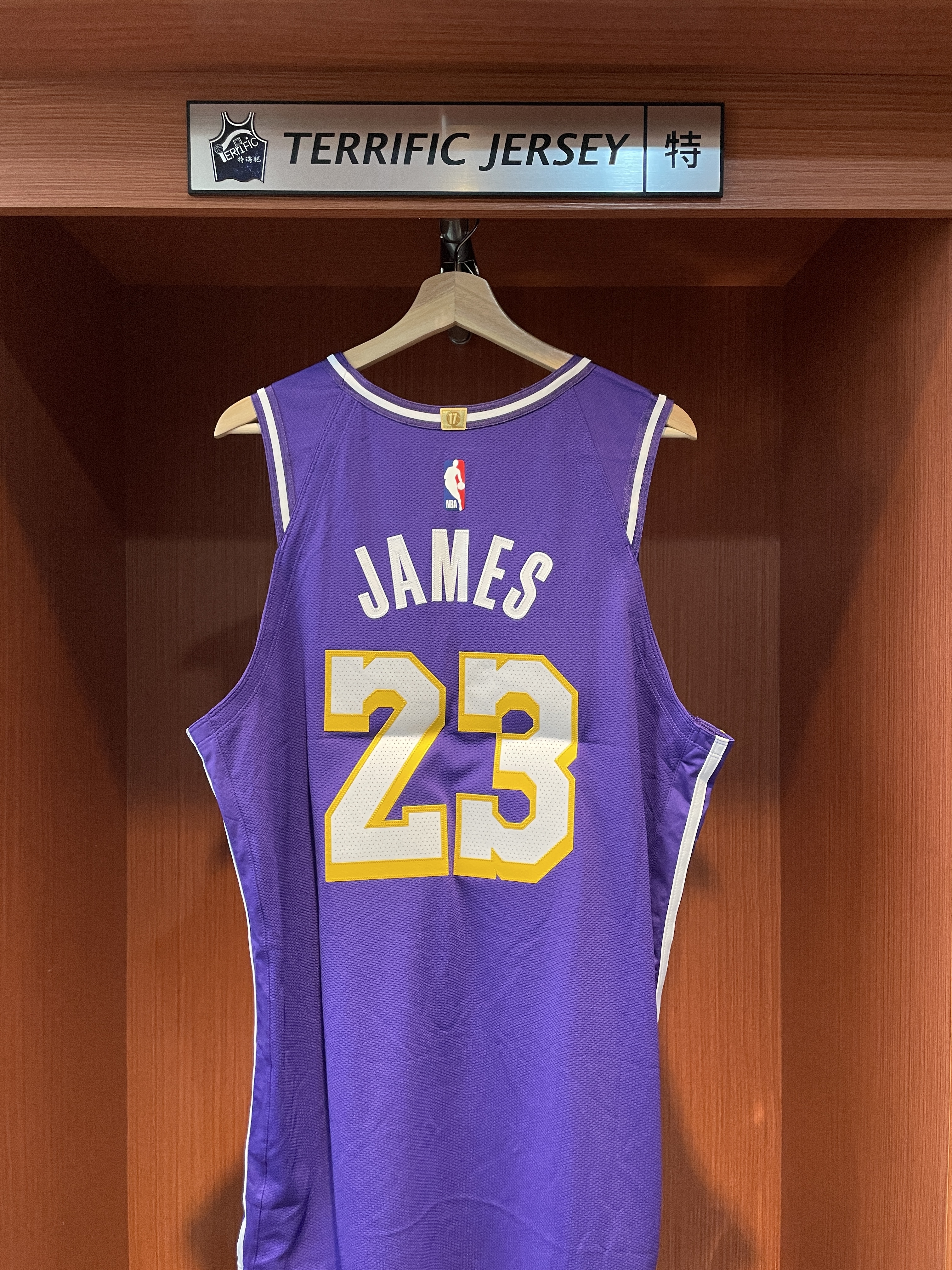 NBA球衣 Lebron James 洛杉磯湖人紫 Statement Jordan Authenitc 球員版 電繡 含贊助商標 全新