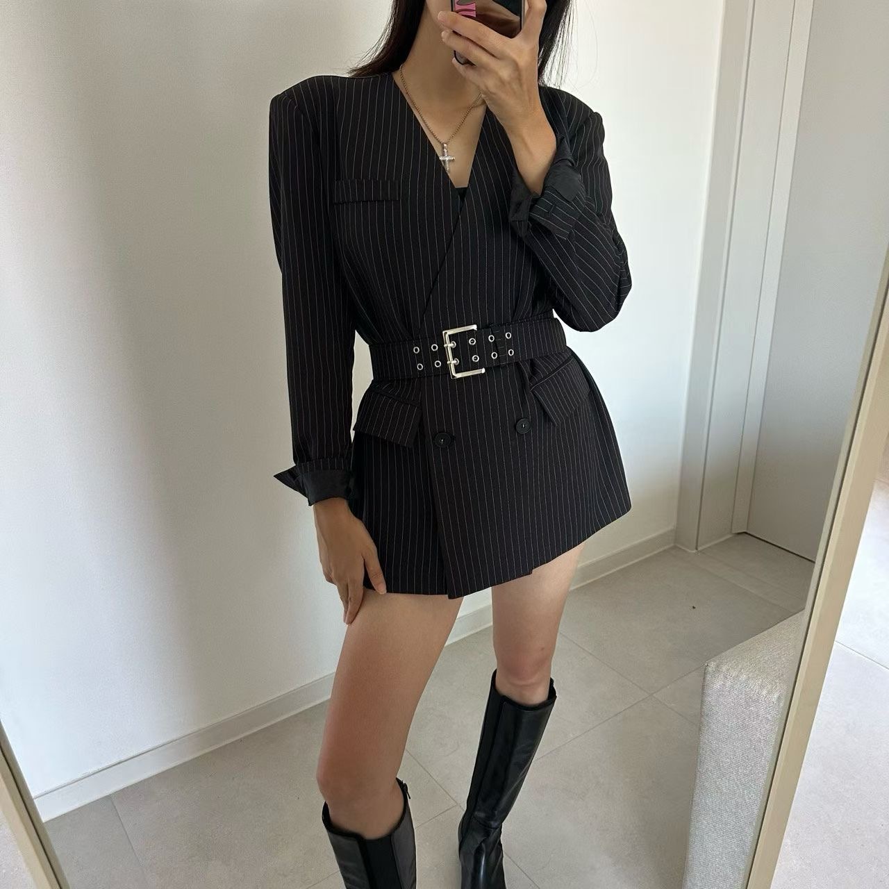 直線V領腰帶西裝外套