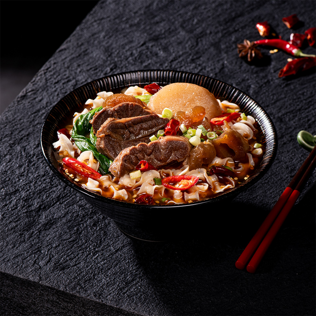 藍海饌麻辣半筋半肉麵
