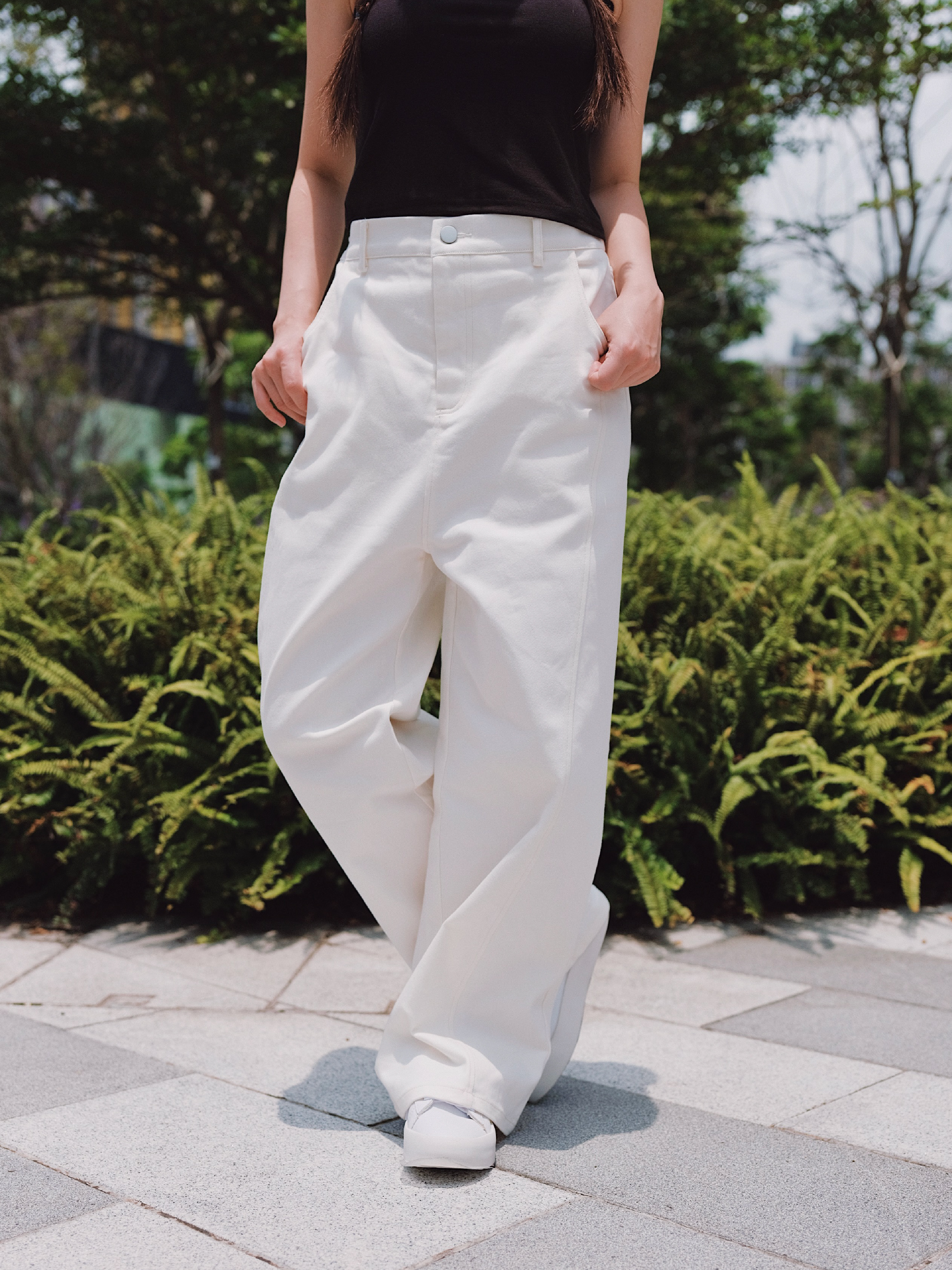 三色 / 顯瘦車線斜布直筒長褲 / Seamed Twill Straight-Leg Trousers