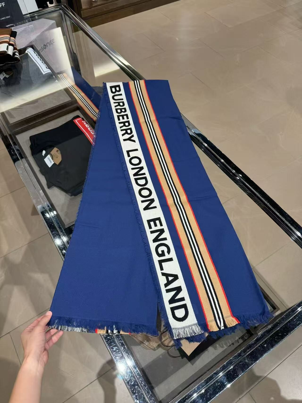 【預購】Burberry S0818104 頸巾 (藍色)