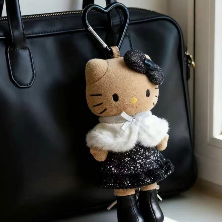日本 SANRIO Hello Kitty Style Up系列長腳掛飾 氣質名媛 白披肩 烤焦
