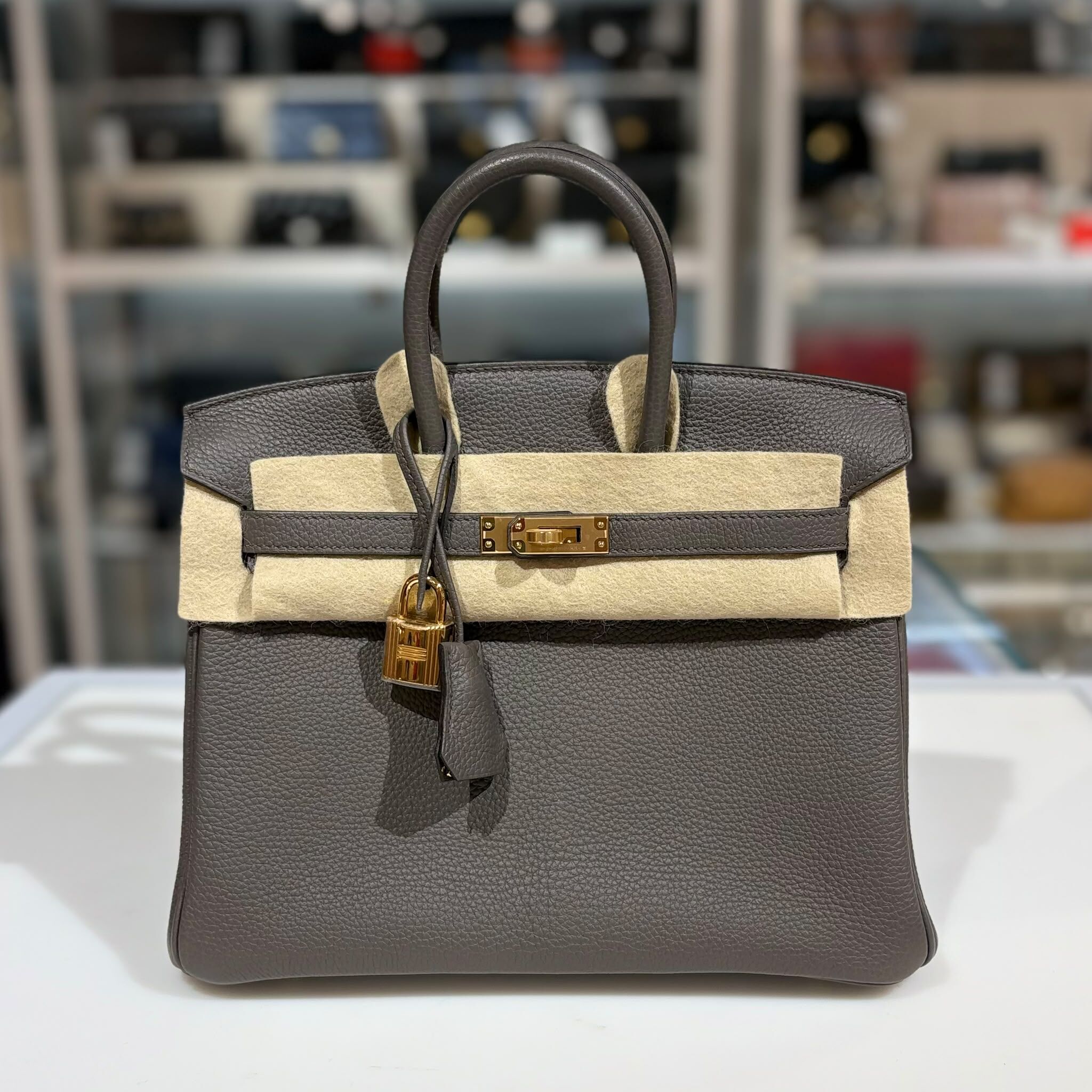 全新HERMES BIRKIN 25,  8F錫器灰, TOGO 皮/金扣, ETAIN GWH, #B25, #BRAND NEW #香榭站正品