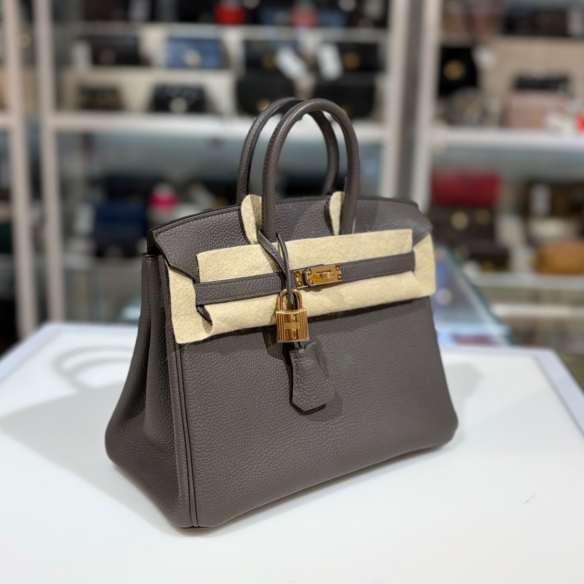 全新HERMES BIRKIN 25,  8F錫器灰, TOGO 皮/金扣, ETAIN GWH, #B25, #BRAND NEW #香榭站正品