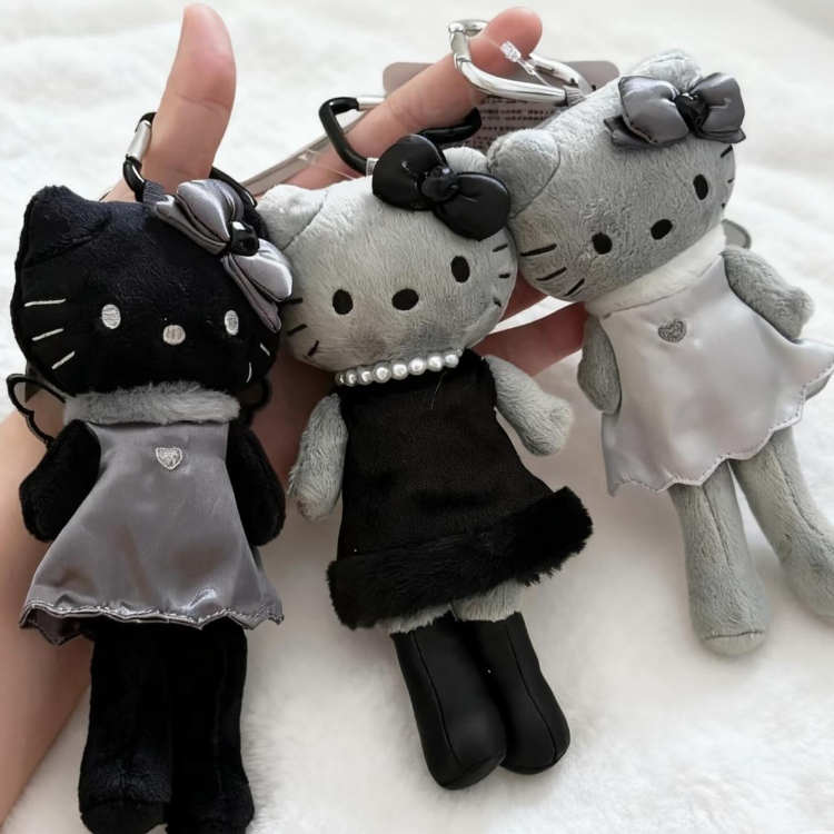 日本 SANRIO Hello Kitty Black Angel系列長腳掛飾 天使 黑