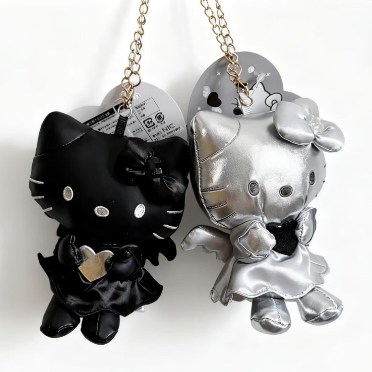 日本 SANRIO Hello Kitty Black Angel系列 小天使抱愛心 皮革 銀