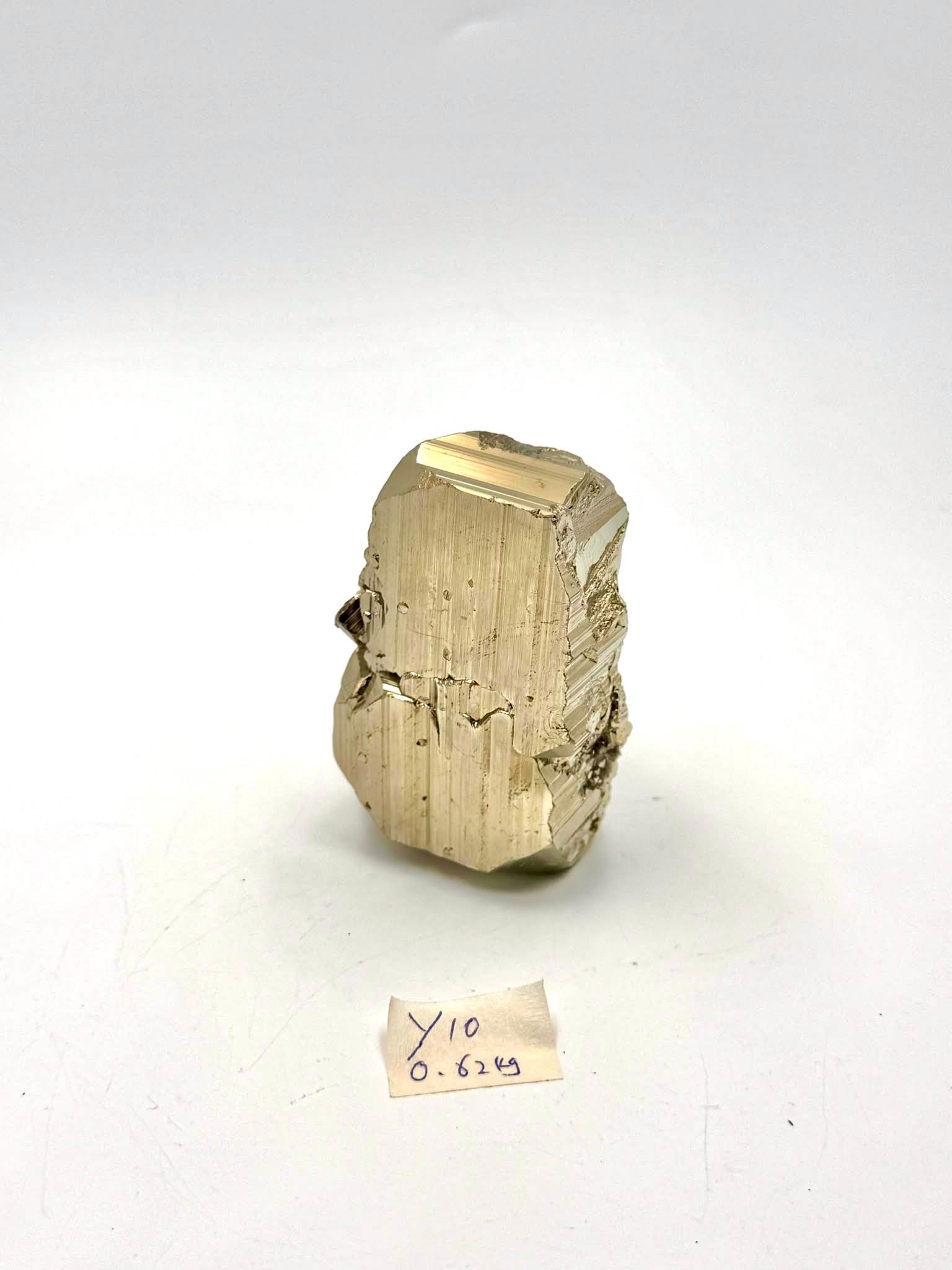 DO233 Y10 金屬礦0.62kg