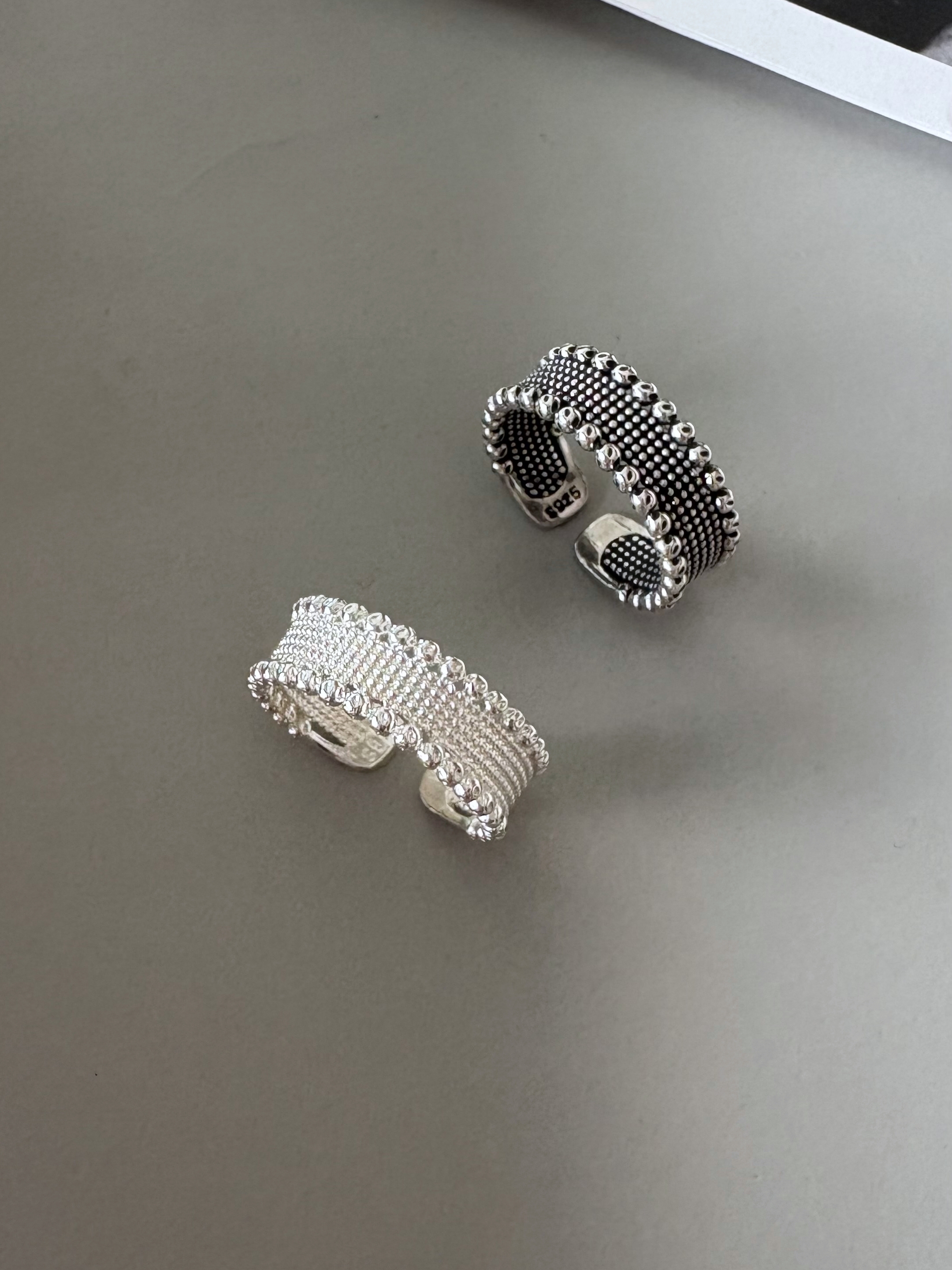 beads line wide ring