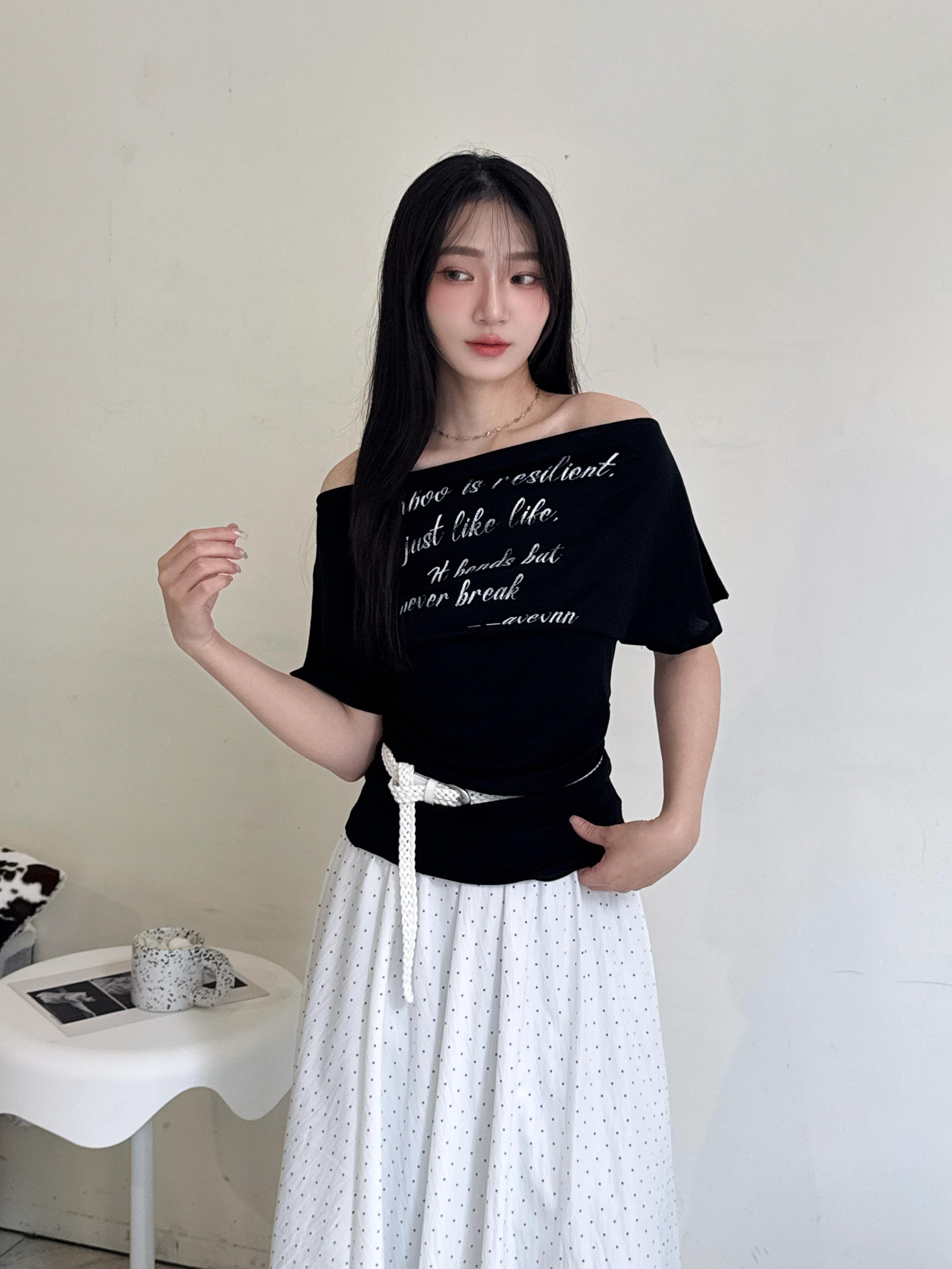 草寫英文平口上衣-3624