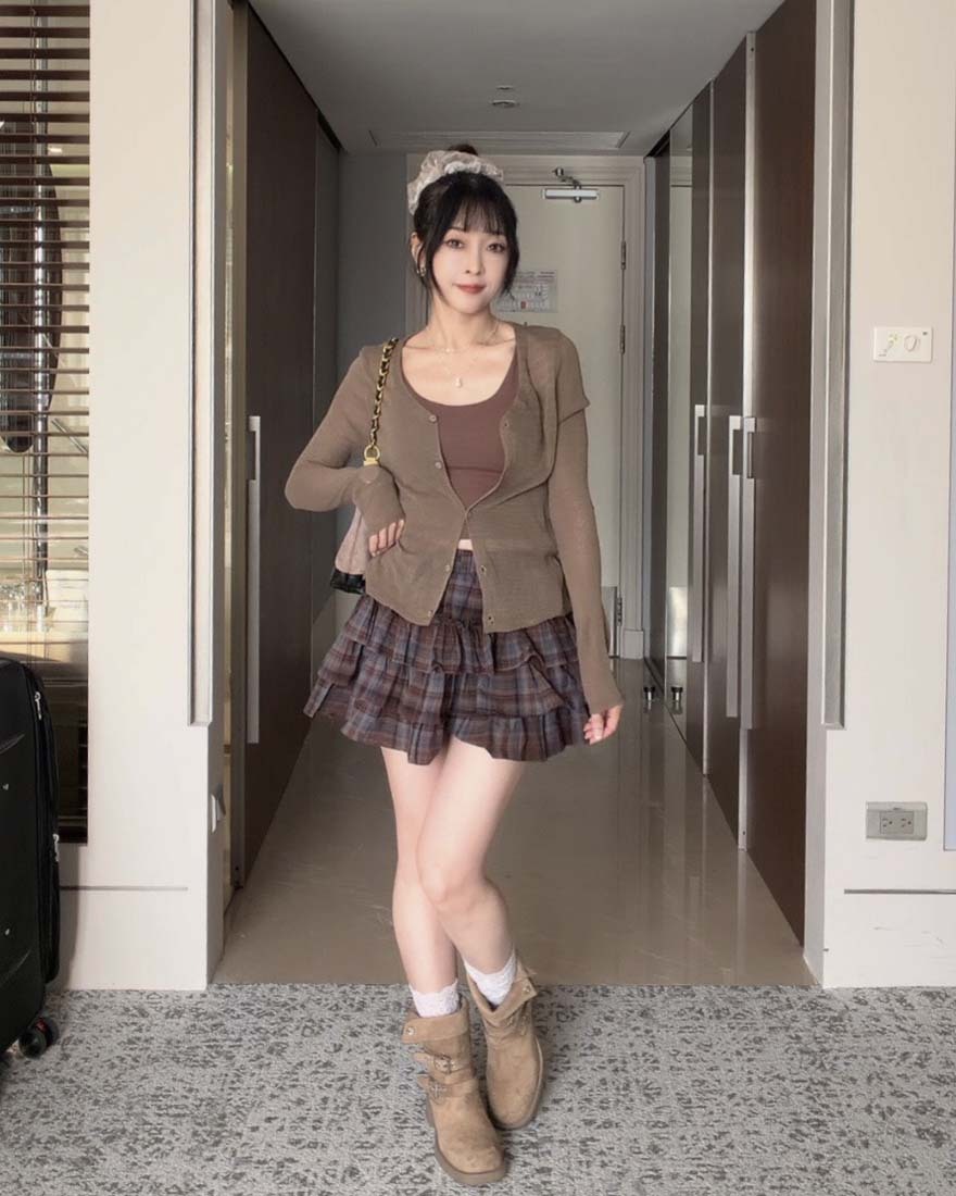 LINA LINA日常基調純色排釦針織上衣外套-巧克力咖