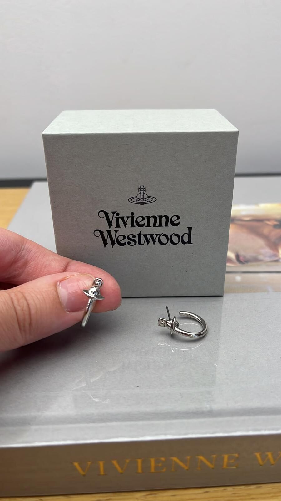 LYS02302 Vivienne Westwood 小圓圈耳環