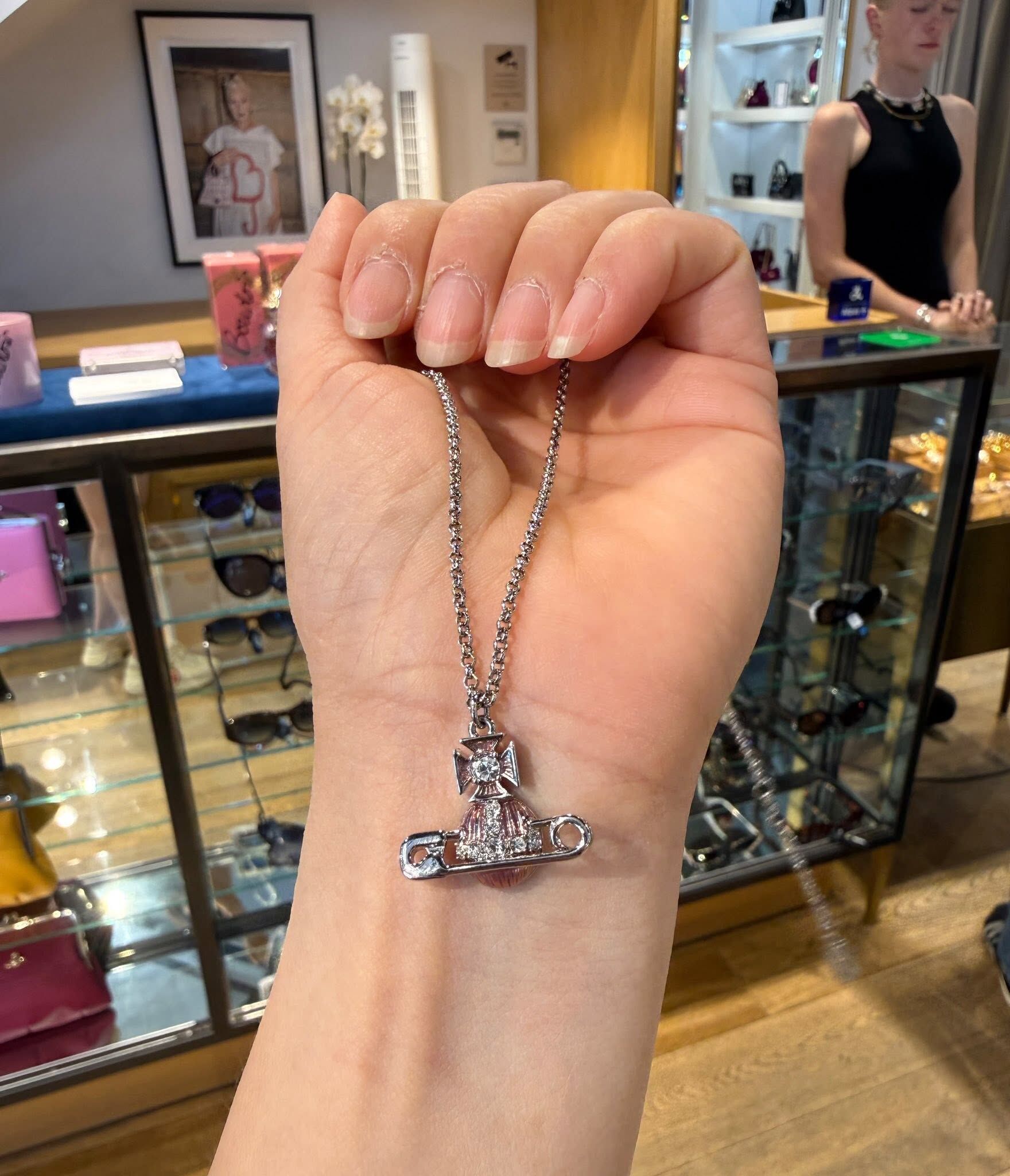 LYS02303 Vivienne Westwood 經典土星別針造型項鍊