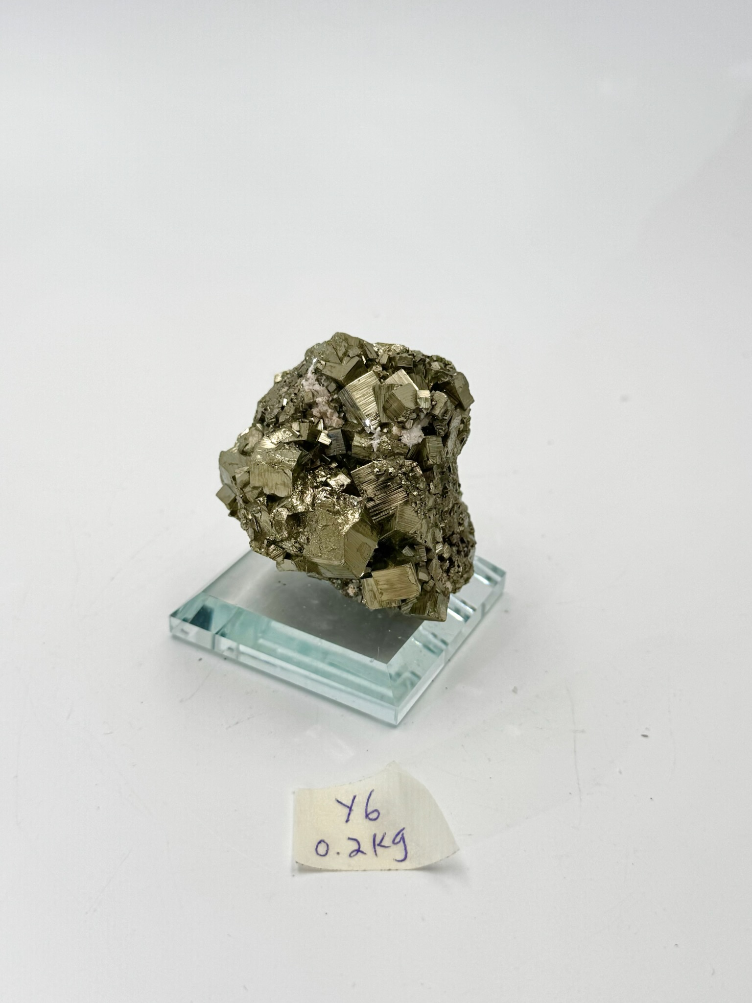 DO229 Y6 金屬礦0.2kg