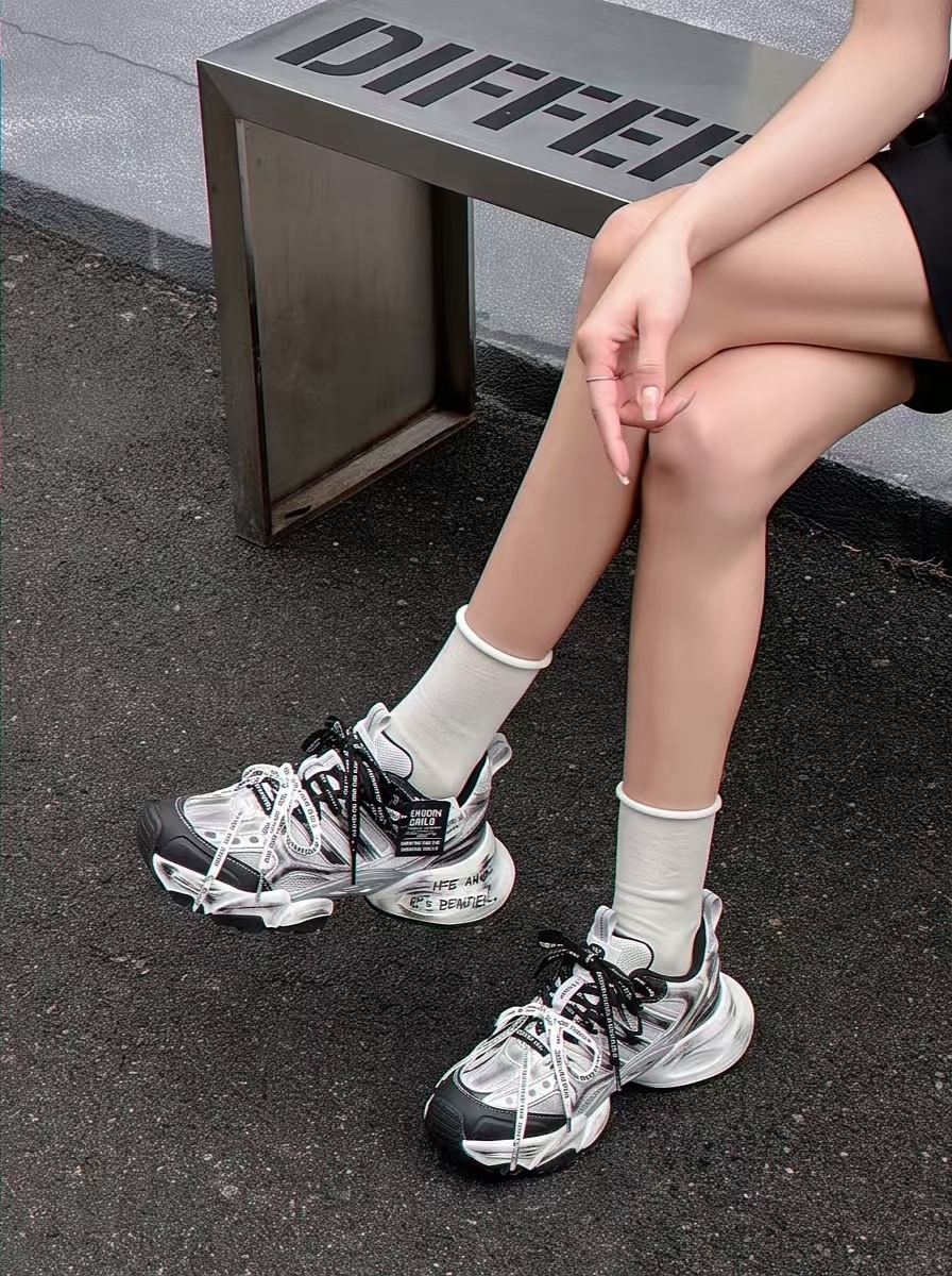 【訂製鞋款】Adidas originals XLG 霧白宣言 小巴黎世家 塗鴉 手繪 街頭風 個性  IH0429（Team2593-霧白宣言）