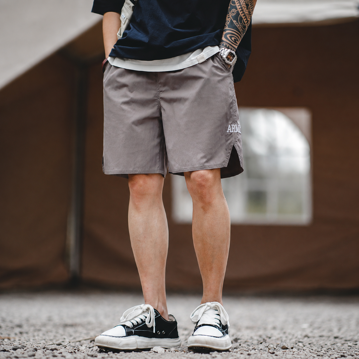 字母刺繡美式復古訓練運動短褲