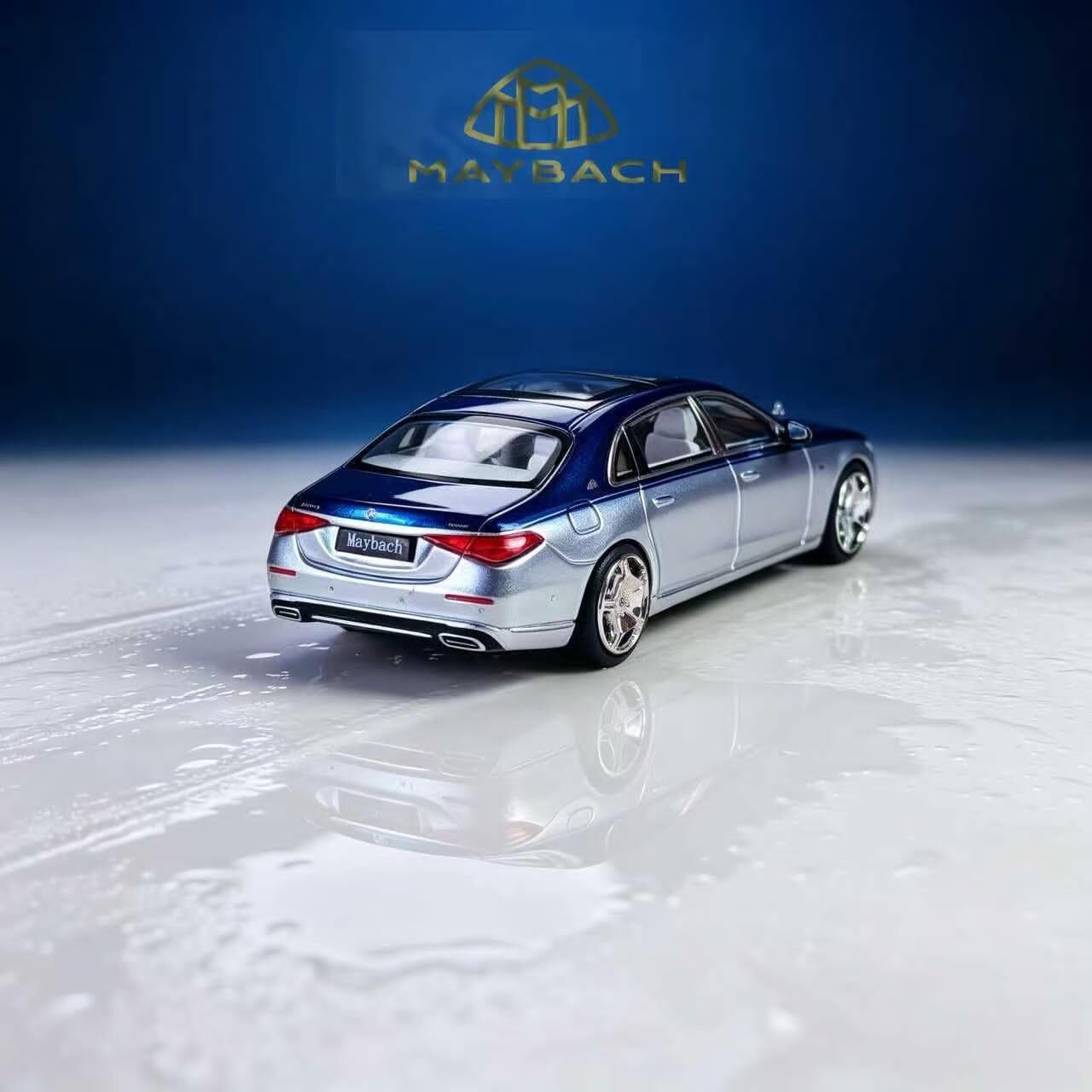 預訂:1/64 Rhino Model Mercedes-Maybach S680 Blue/ Silver (RMMMS680BLS )