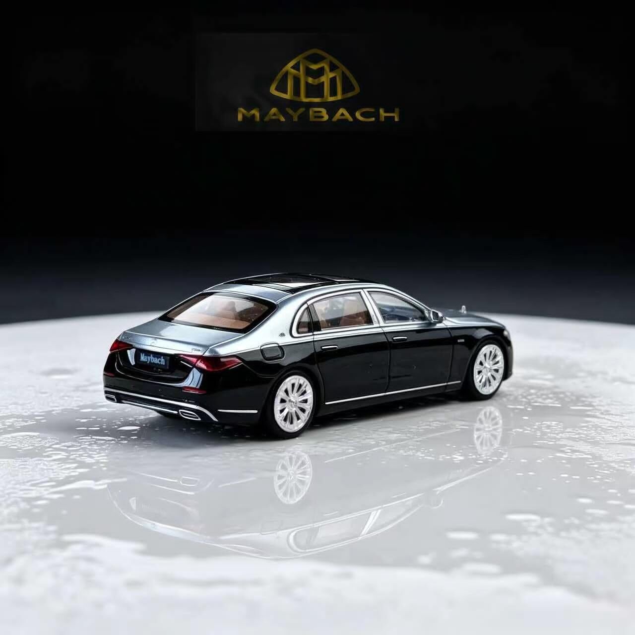 預訂:1/64 Rhino Model Mercedes-Maybach S680 Silver/ Black (RMMMS680SBK )