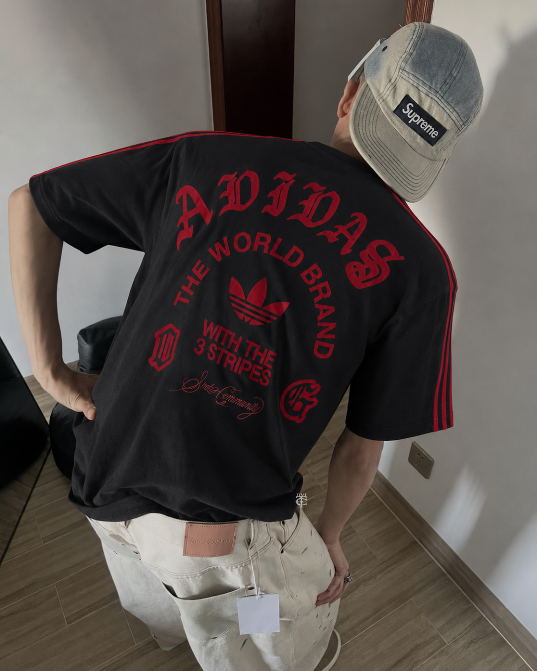 Adidas originals OG 寬鬆 純棉 草寫 歌德字 黑色 紅字 短T 短袖 個性