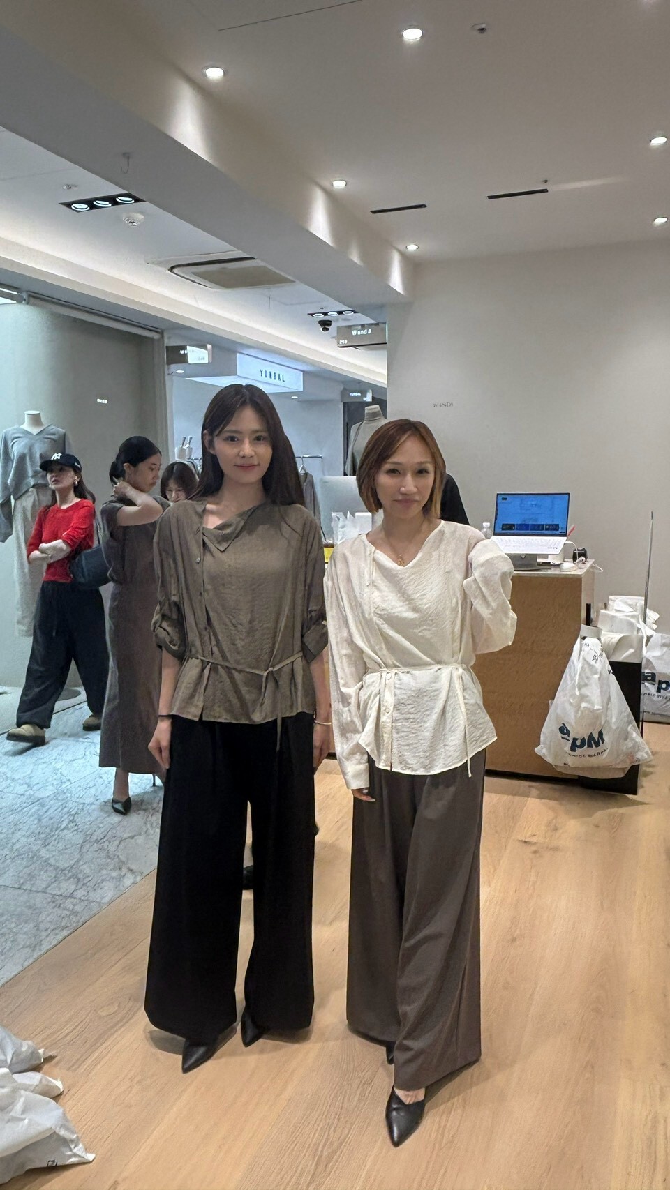 WJ7006 側排釦皺皺上衣