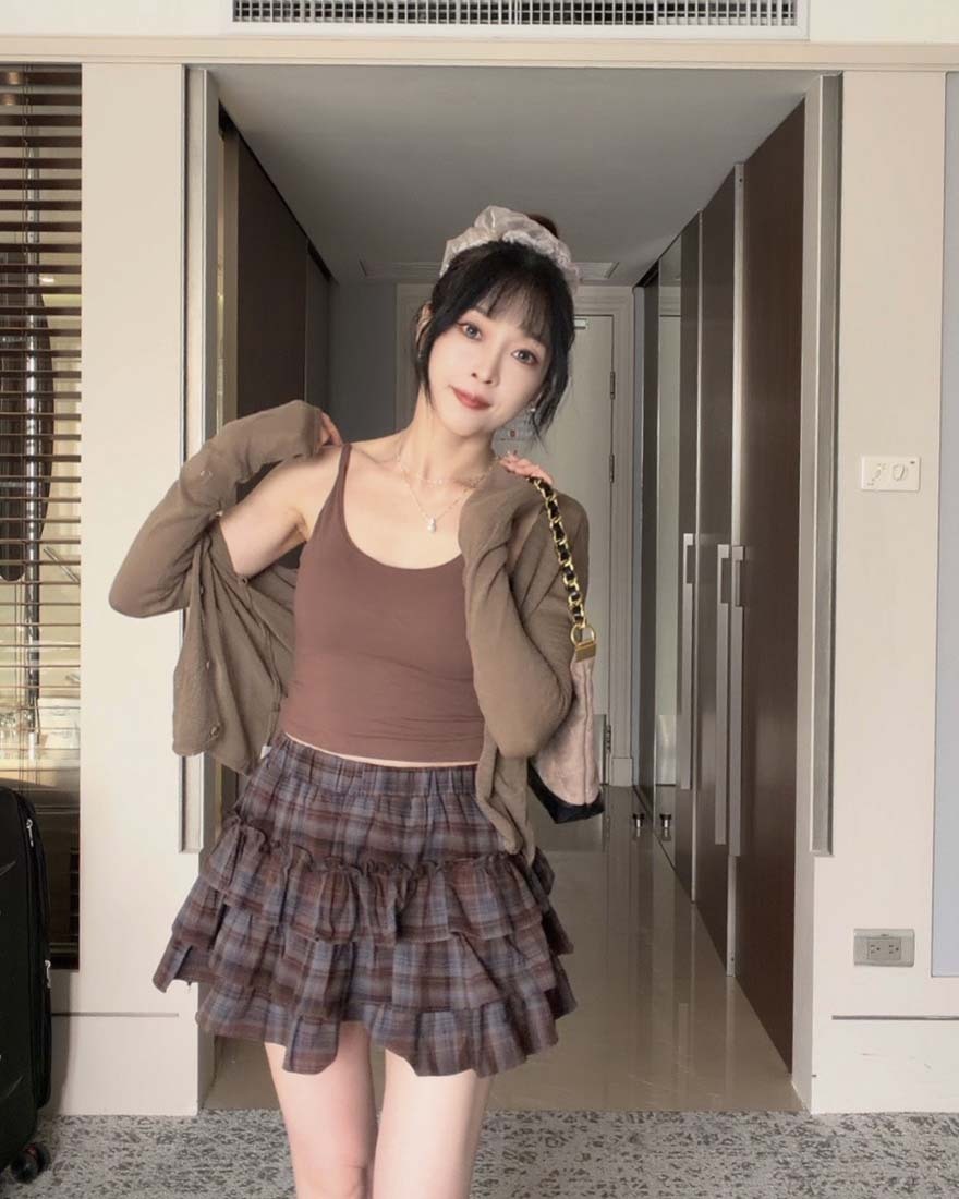 LINA LINA日常方程式純色細肩帶舒適BRA TOP-榛果咖