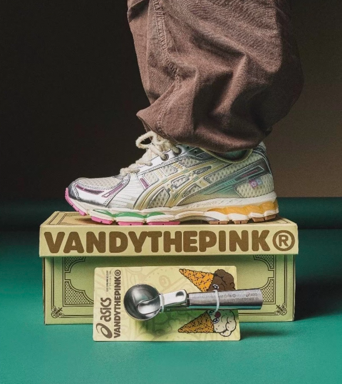 iSNEAKERS｜ASICS X VANDY THE PINK gel-kayano 12.1 香草冰淇淋 小花咬標 聯名款 1203B302-100