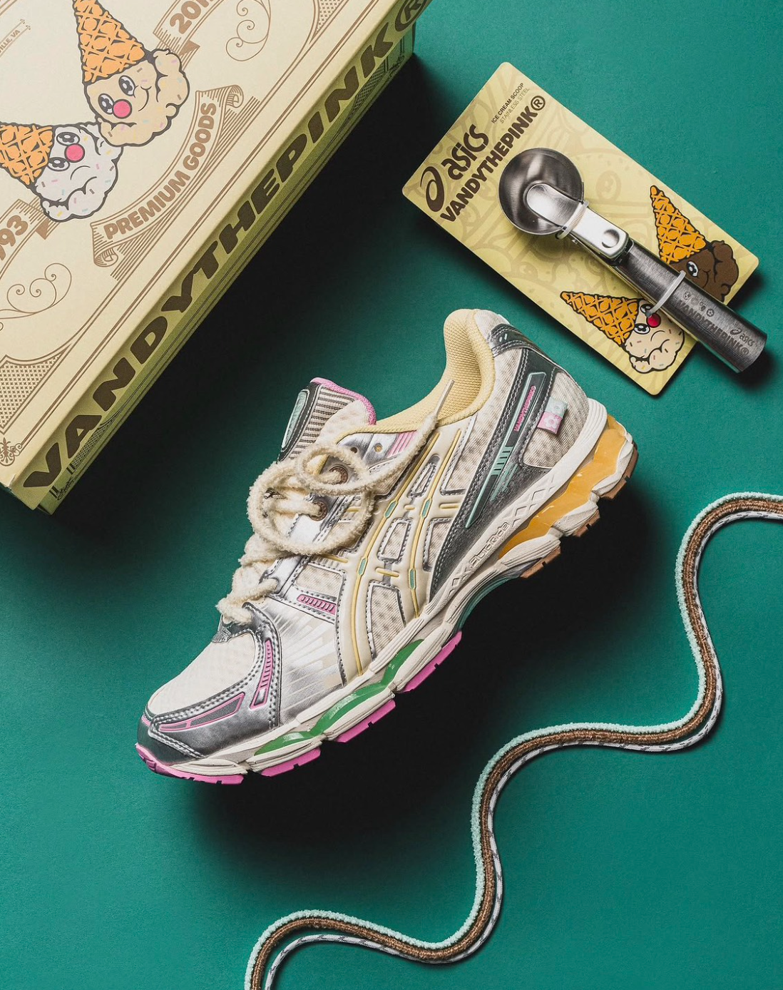 iSNEAKERS｜ASICS X VANDY THE PINK gel-kayano 12.1 香草冰淇淋 小花咬標 聯名款 1203B302-100