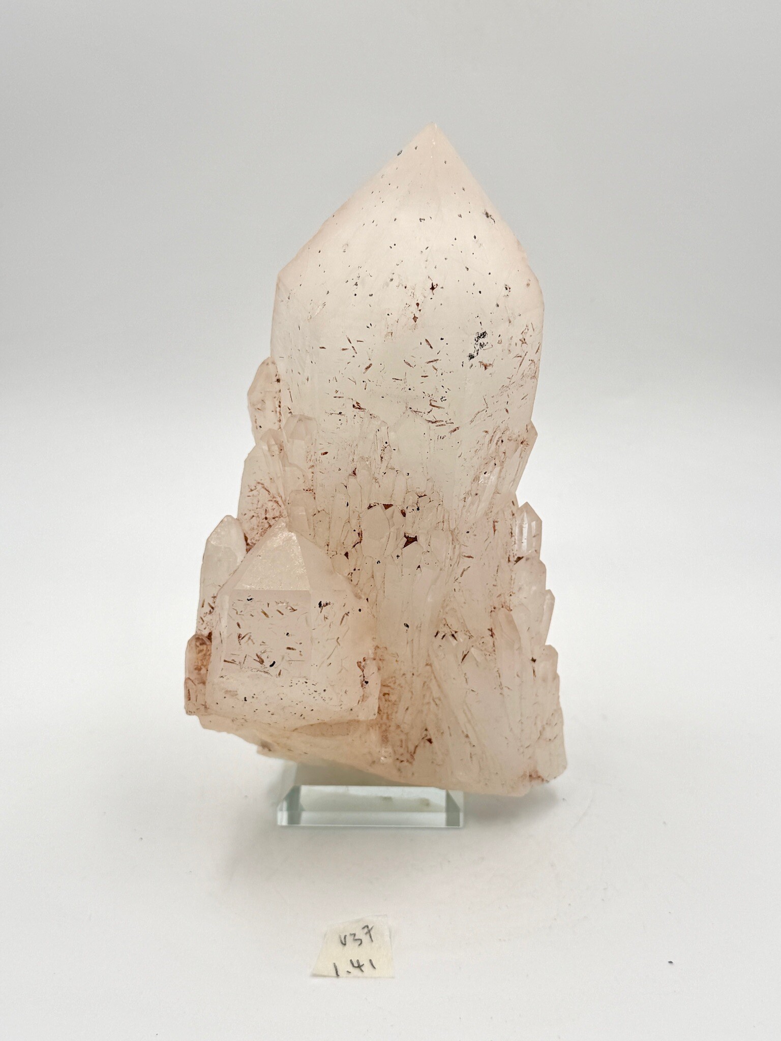 DP093 V37 水晶簇 1.41kg