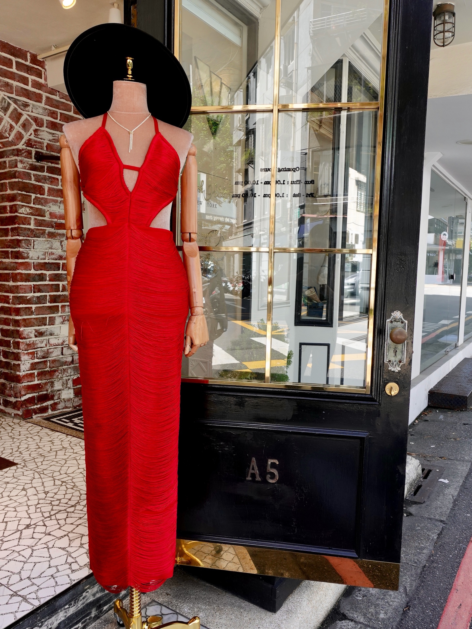 Red紅色深V領Cutout流蘇飾繞脖露背Dress