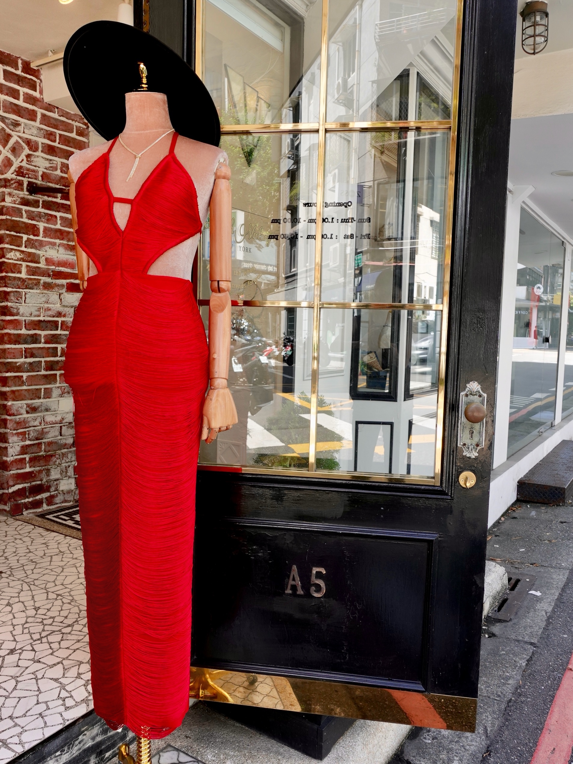 Red紅色深V領Cutout流蘇飾繞脖露背Dress