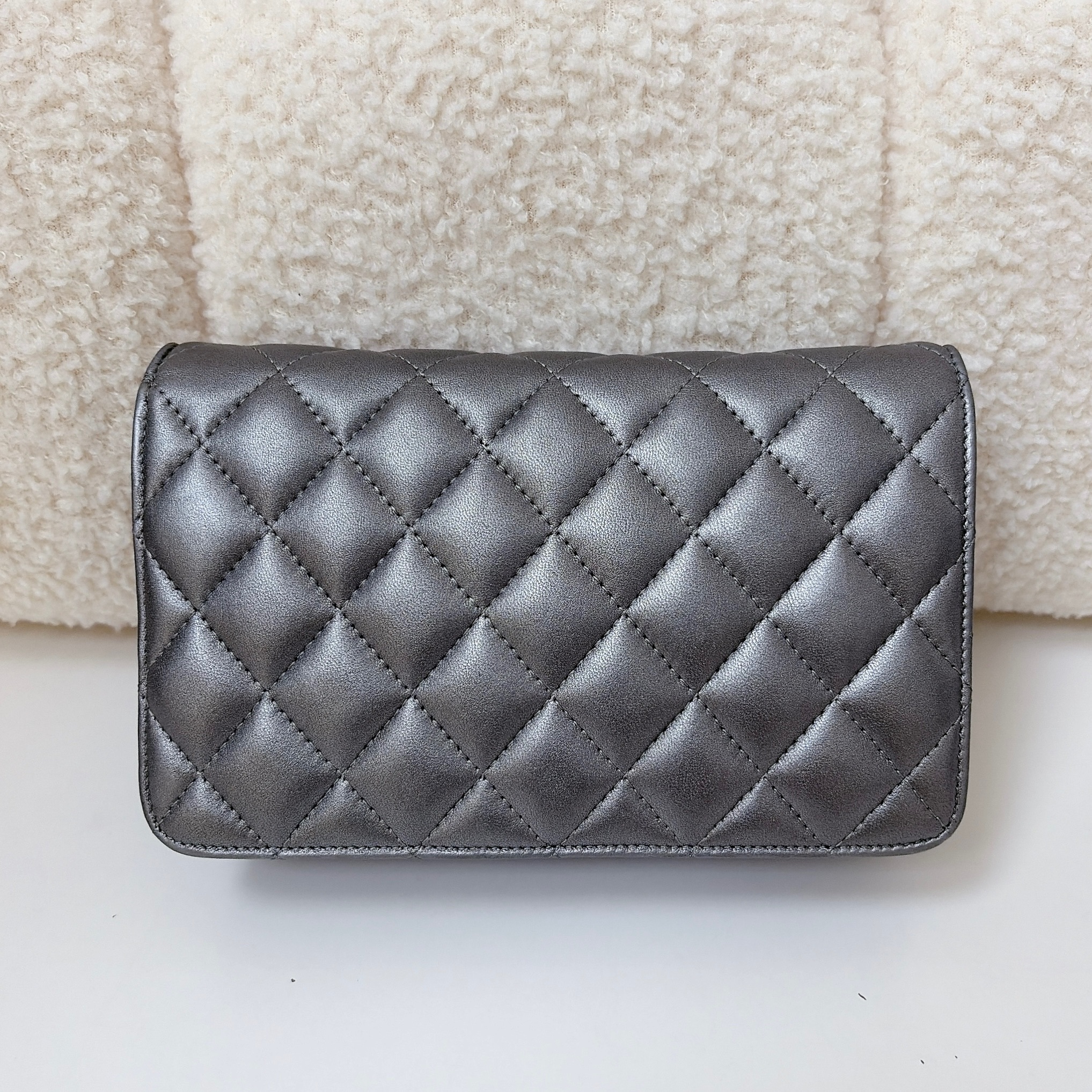 Chanel CC Beauty Lock Wallet on Chain Flap Bag - Metallic Silver & Black / SHW