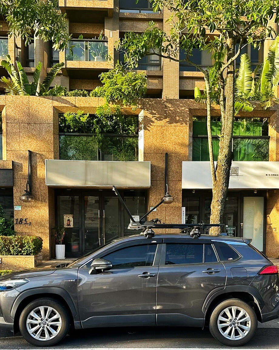 YAKIMA HighRoad 2.0 單車架安裝於 Toyota Corolla Cross