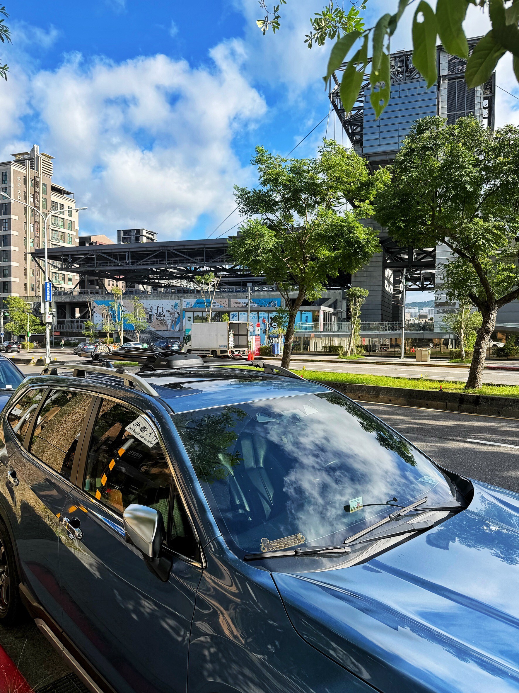 森林人前輪免拆車頂單車架安裝案例