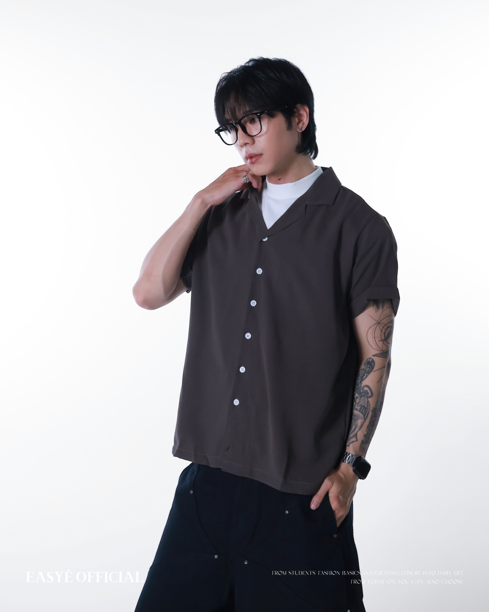INE棉麻開領襯衫