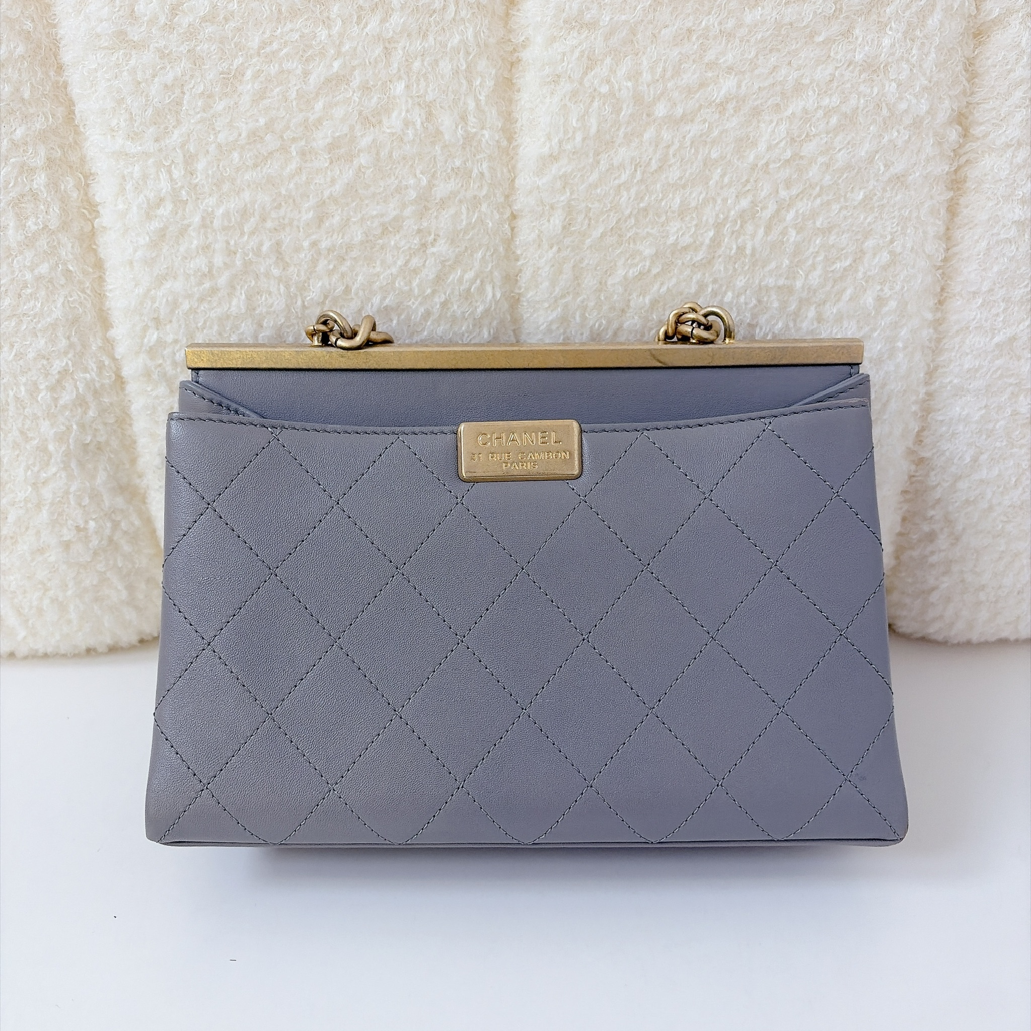 Chanel Coco Luxe Flap Bag - Grey / GHW