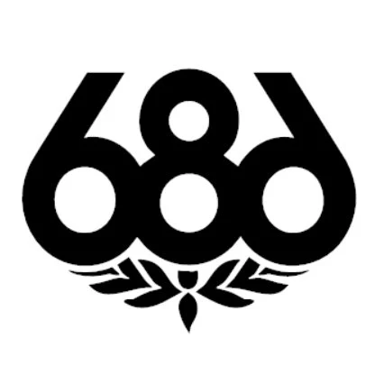 686
