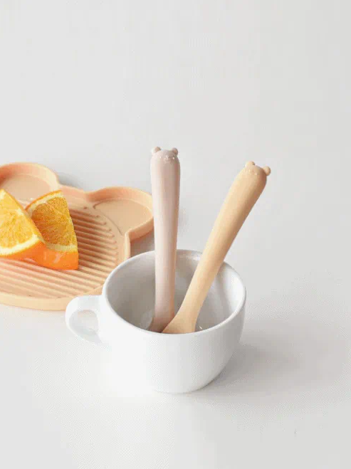 【Bellable】Korea Silicone Feeding Spoon Set (2pcs with Case) [Mustard+Beige]