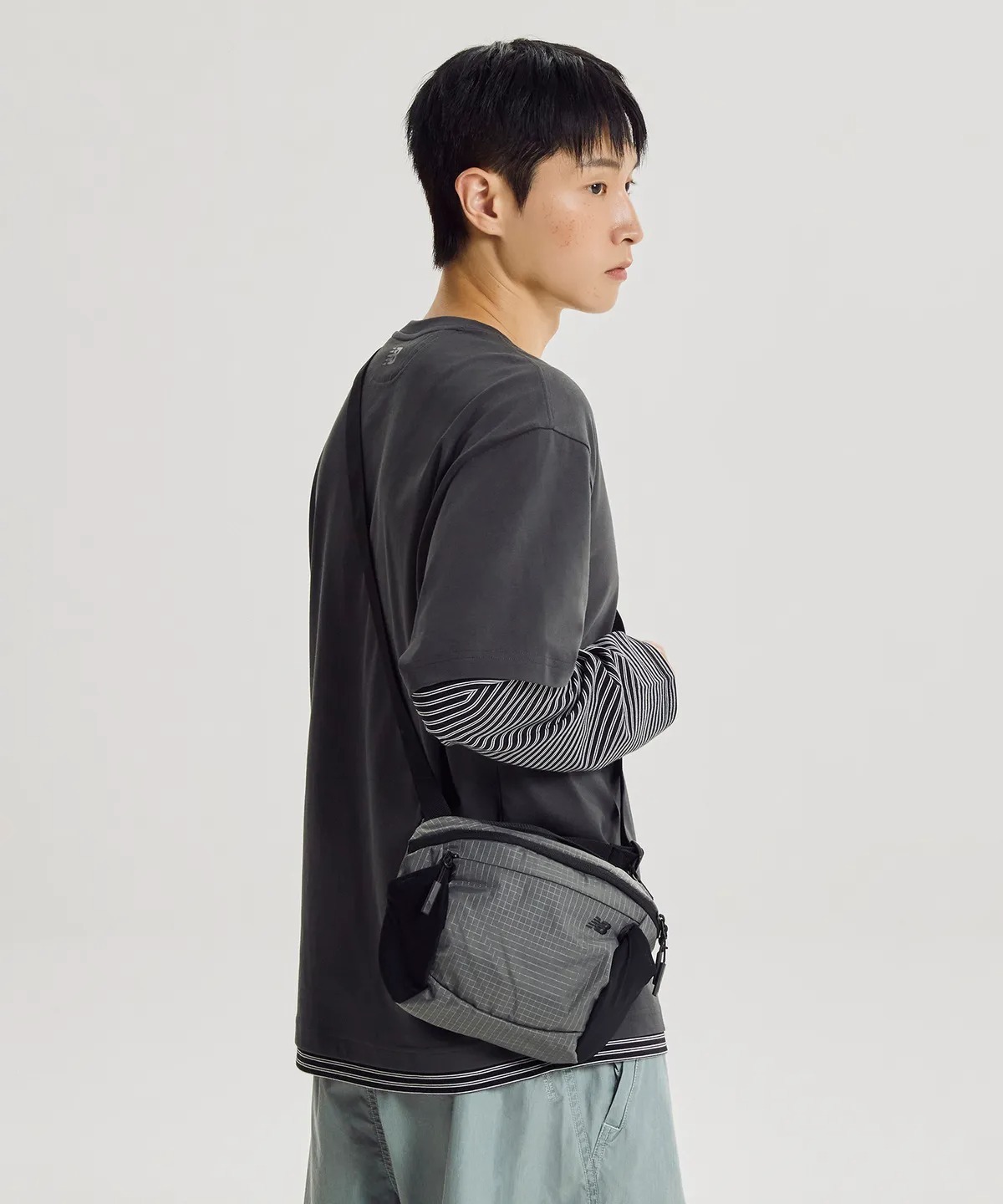 韓國代購 NEW BALANCE Essential Crossbody Bag M