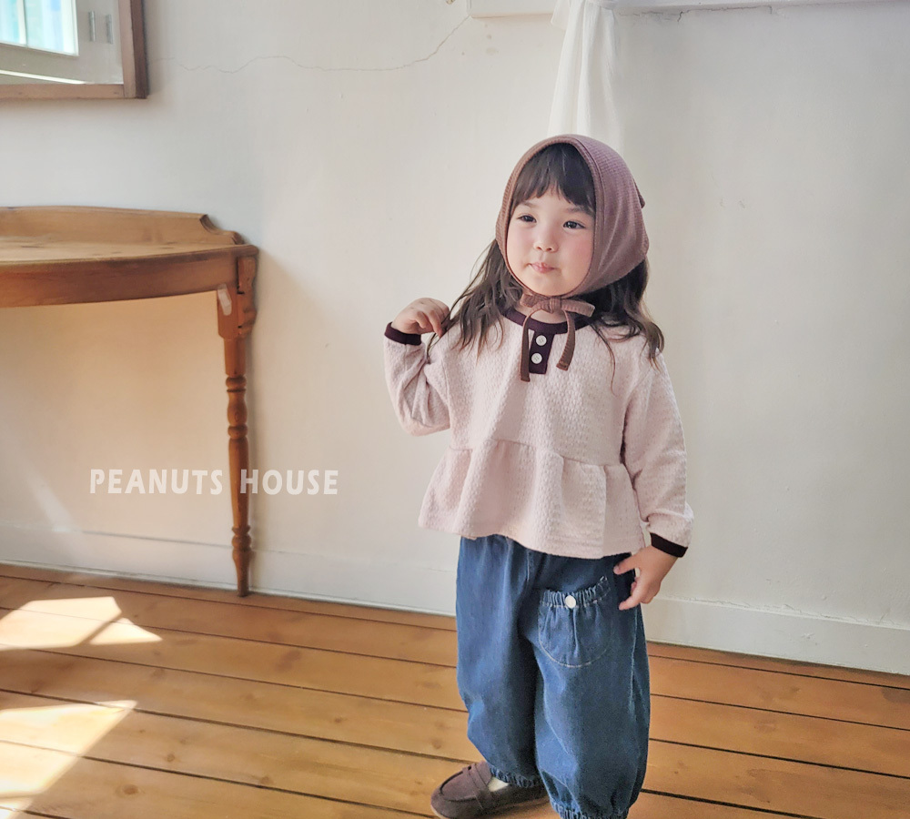 正韓秋PEANUTS 兩色泡泡感花邊上衣