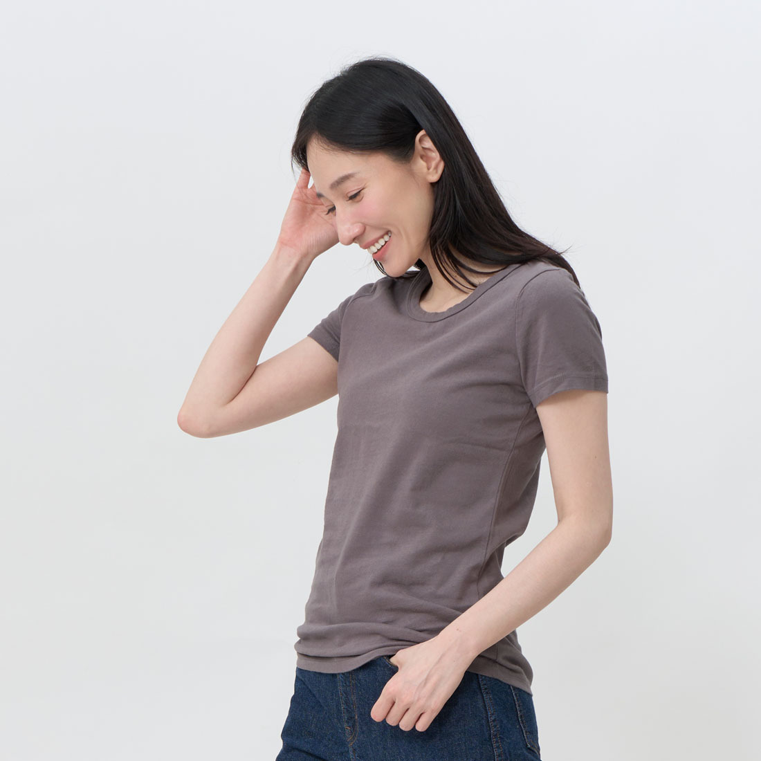 簡單合身圓領 素面 蜜桃棉 女T 深灰