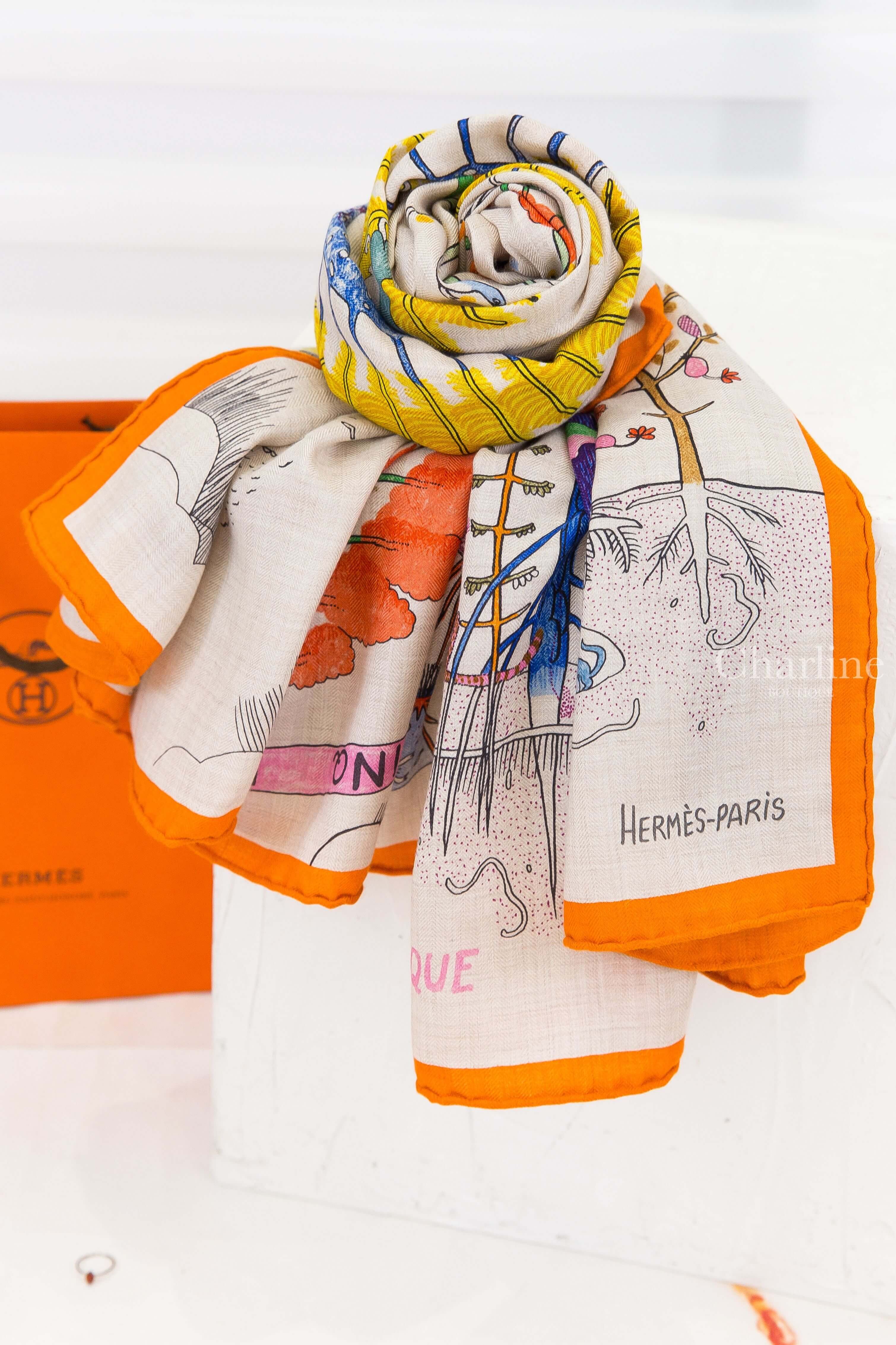 Hermès Cinq Forêts Primaires 140 H244362S 02 Orange Naturel Multicolore 喀什米爾真絲披肩整體展示