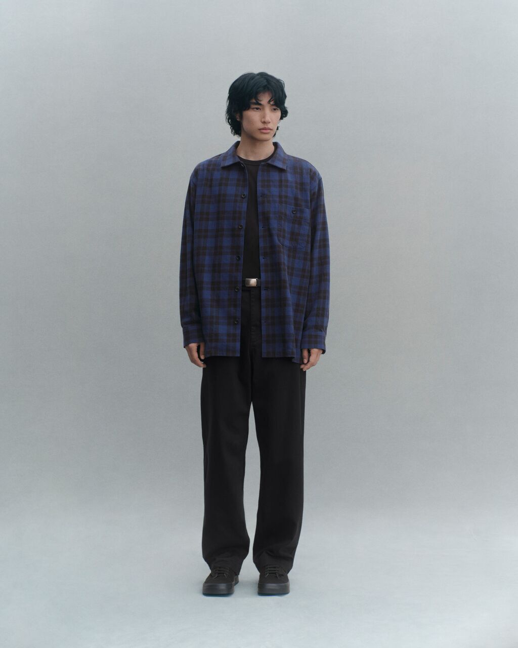 Full body model look