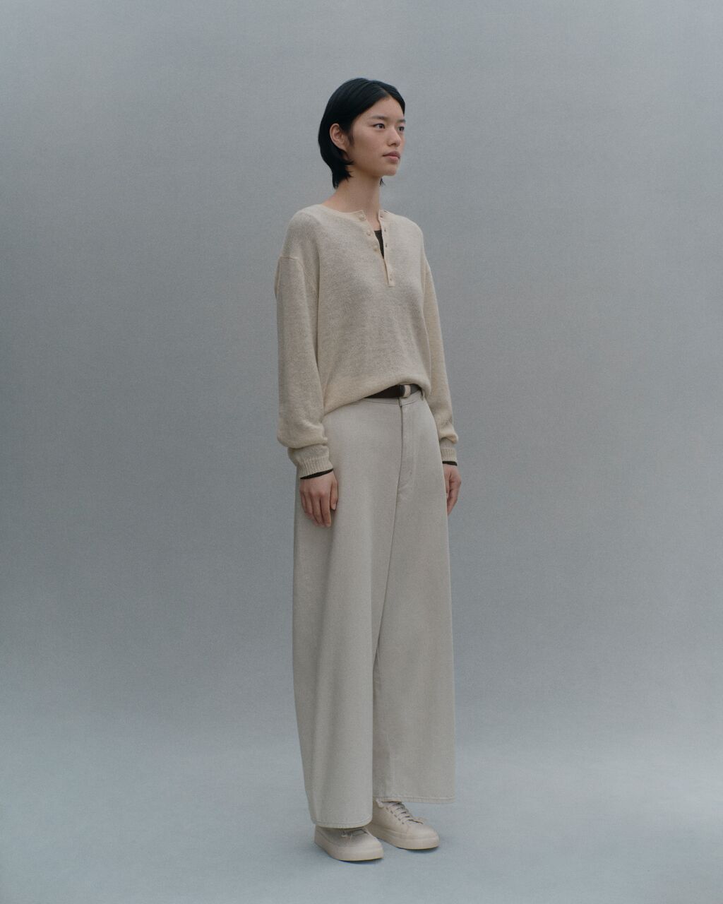 Full body model look