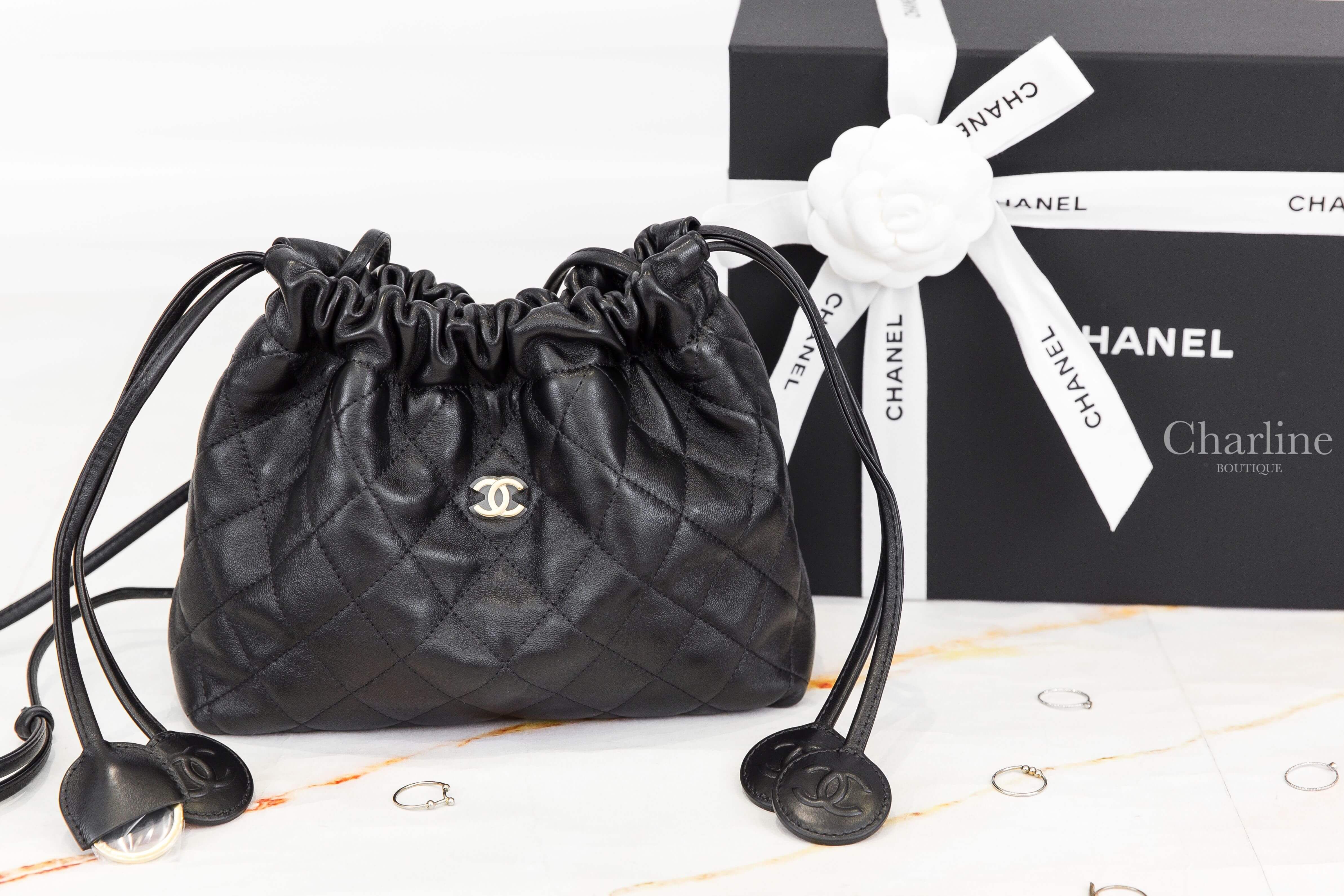 Chanel Clutch With Leather Strap 黑色金CC黑CC圓牌/金色鑰匙圈小羊皮菱格紋酒紅內裡大型束口肩背手拿包