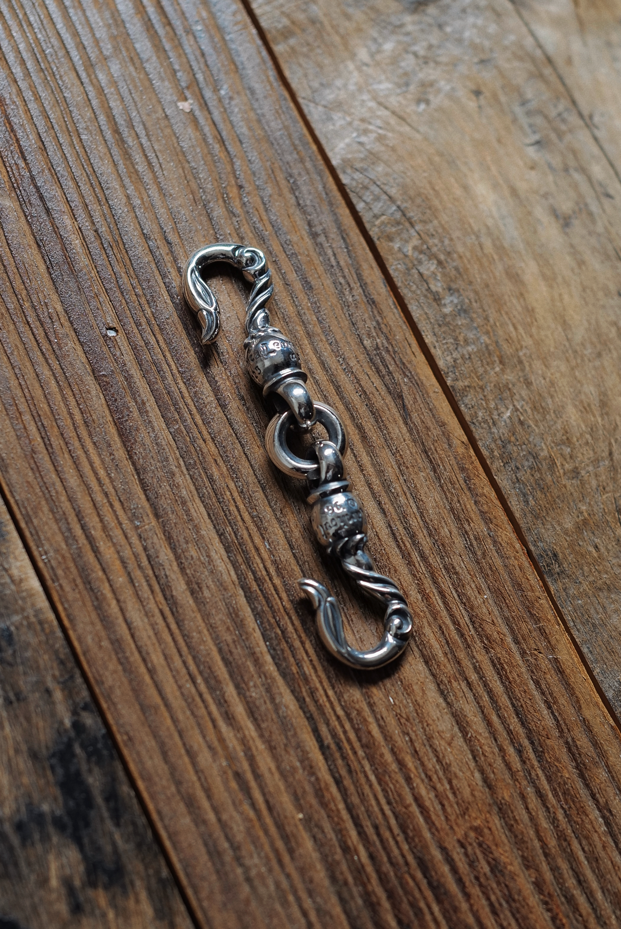 Two Swan Hooks Key Clasp
