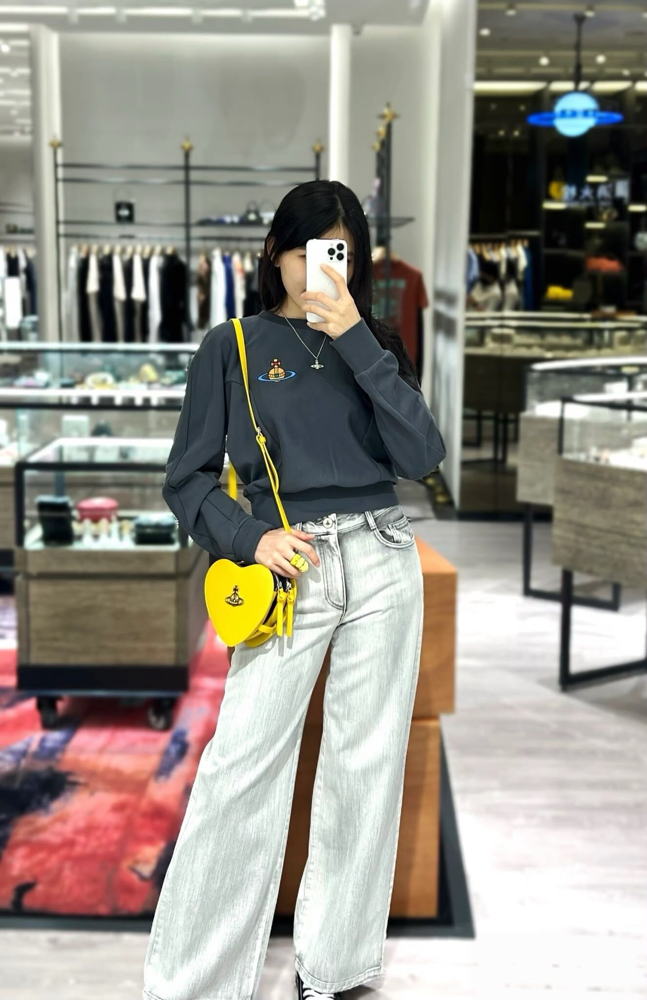 LYS02316 Vivienne Westwood 黃色心形雙拉鏈袋
