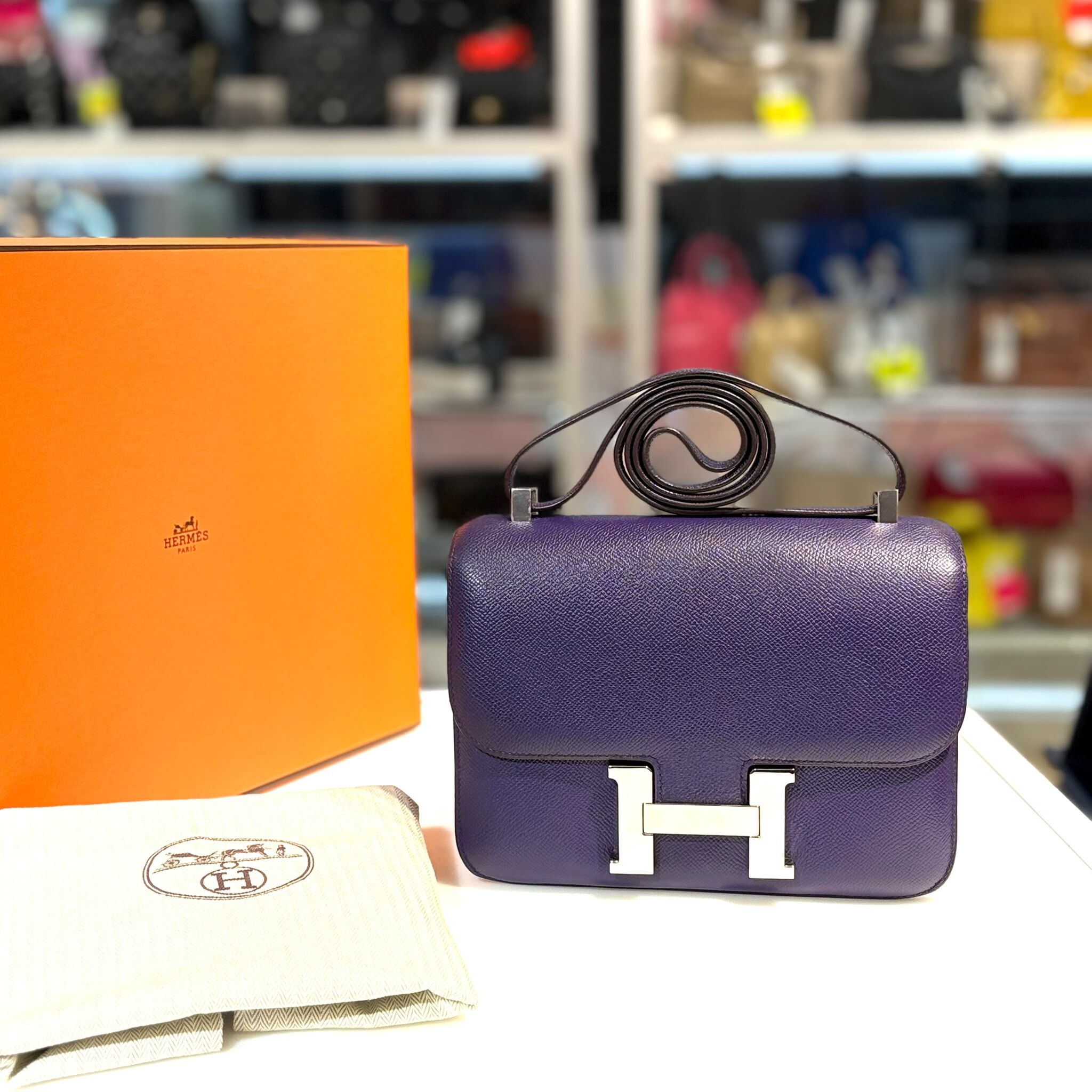 95%NEW二手HERMES CONSTANCE 24 EPSOM, 框N刻, IRIS PHW,鳶尾花紫,銀扣 #C24 #康康包 #香榭站正品
