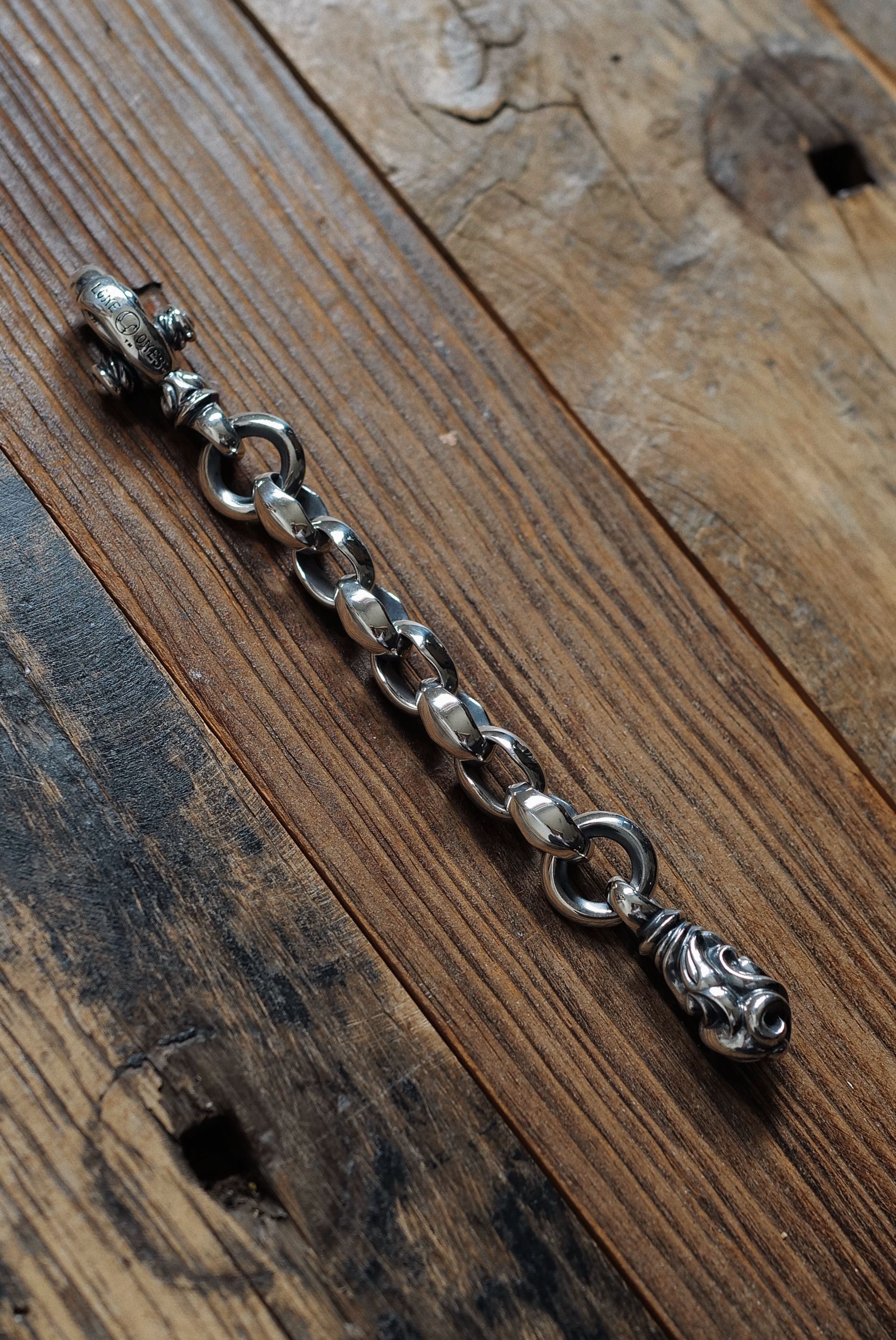 Silk Links w/1 War Birds Large Key Clasp